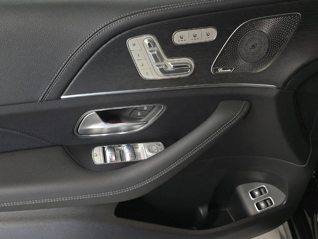 MERCEDES-BENZ GLE 400 e AMG Line 4Matic EQ Star-image-6