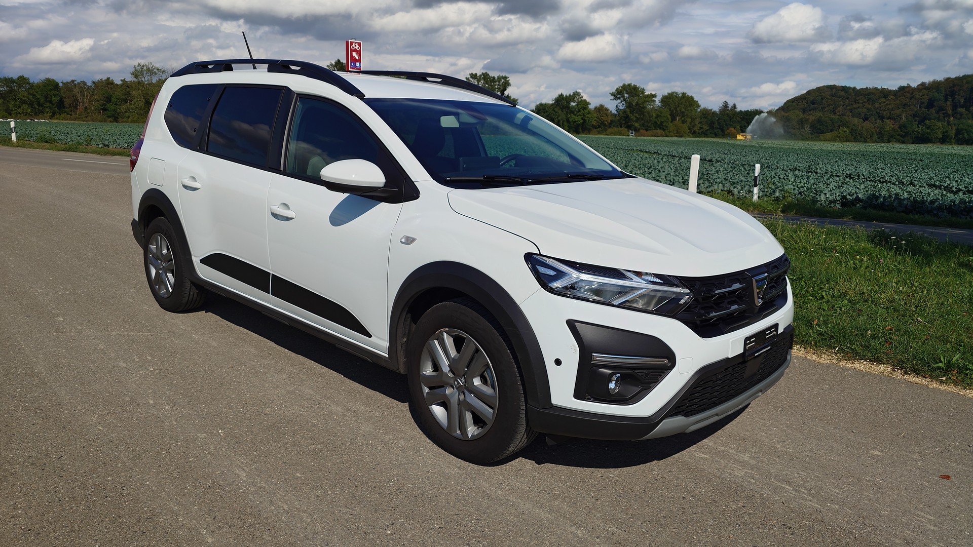 DACIA Jogger TCe 110 Comfort-image-8