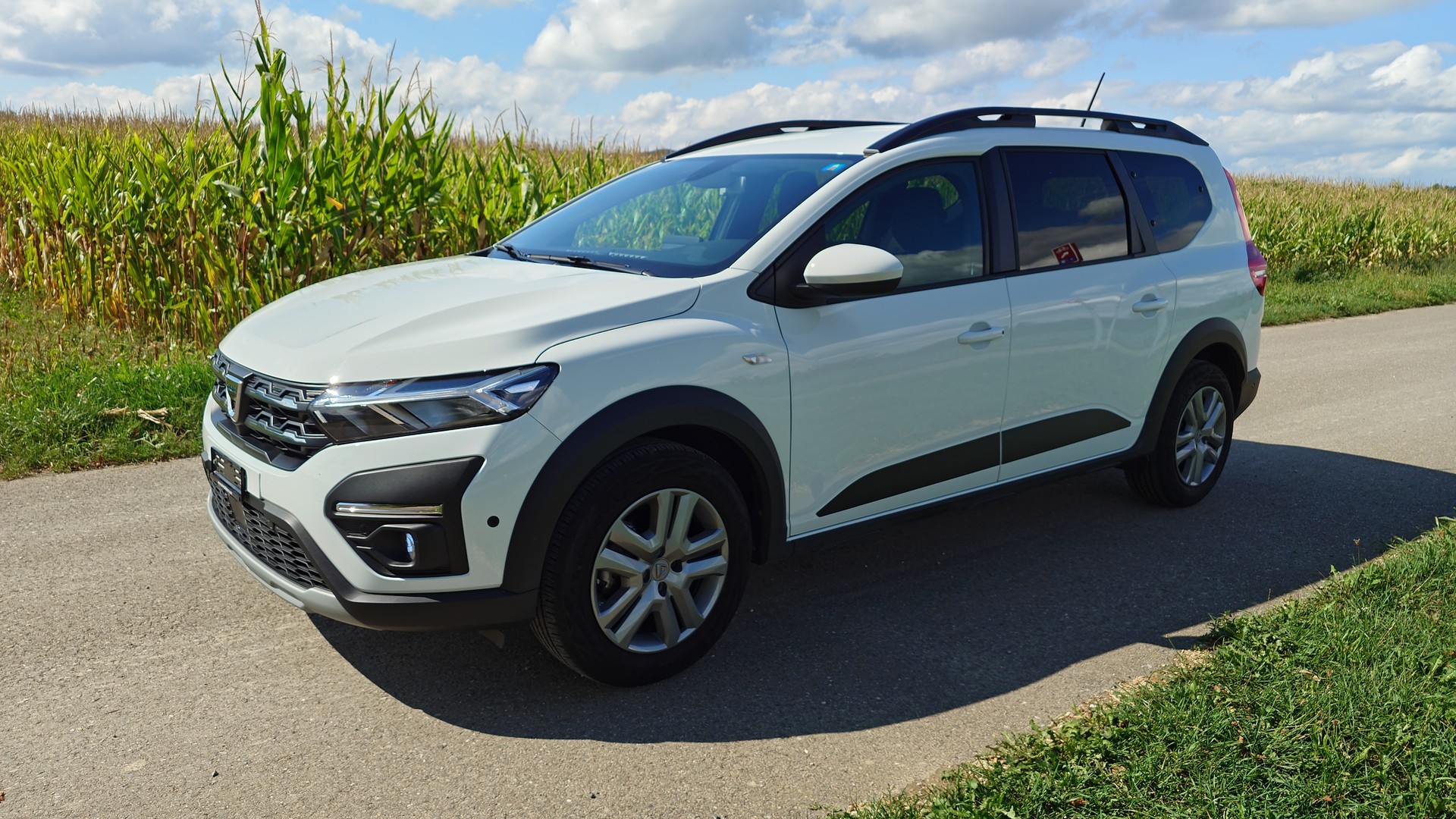 DACIA Jogger TCe 110 Comfort-image-0