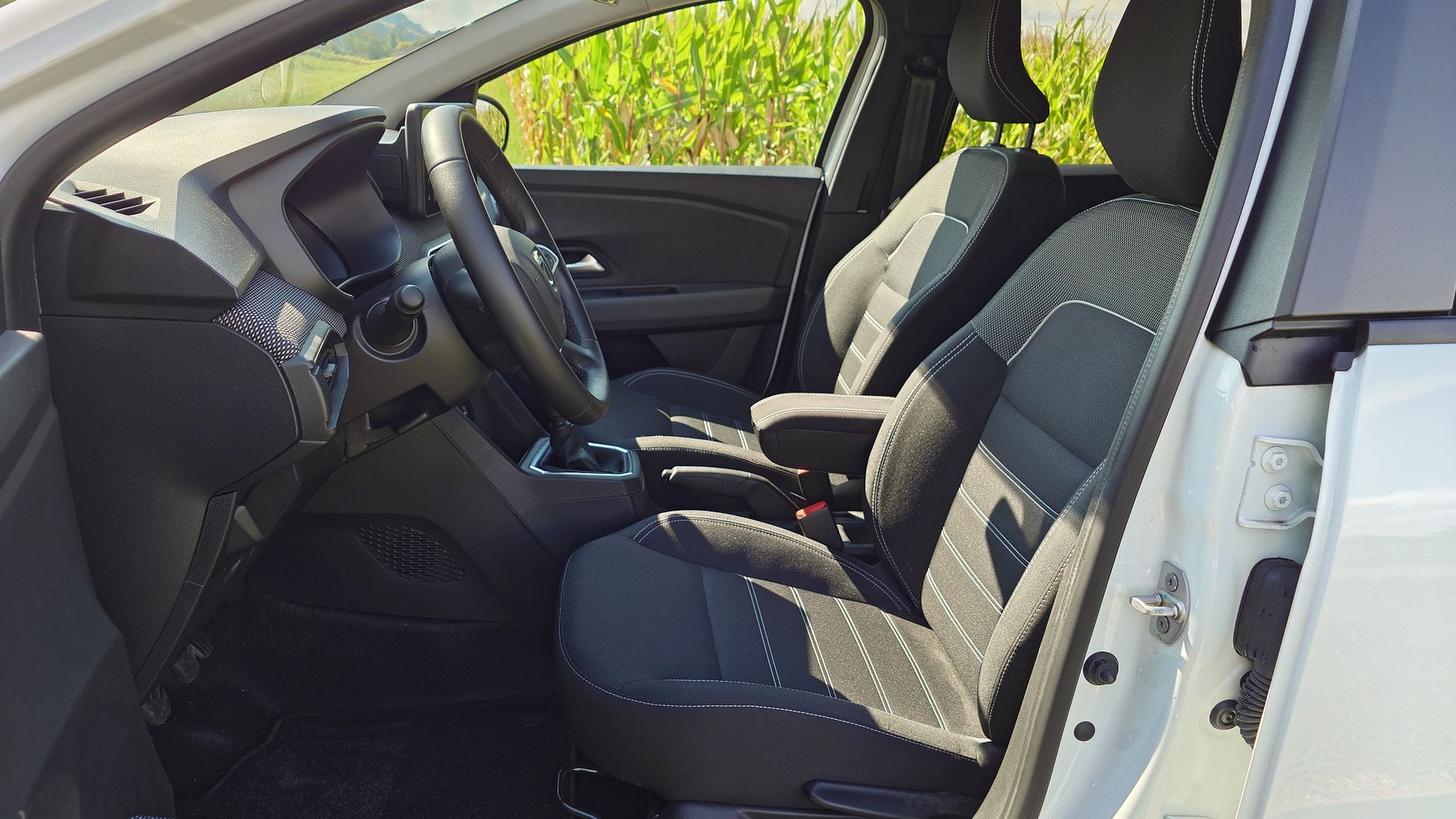 DACIA Jogger TCe 110 Comfort-image-12