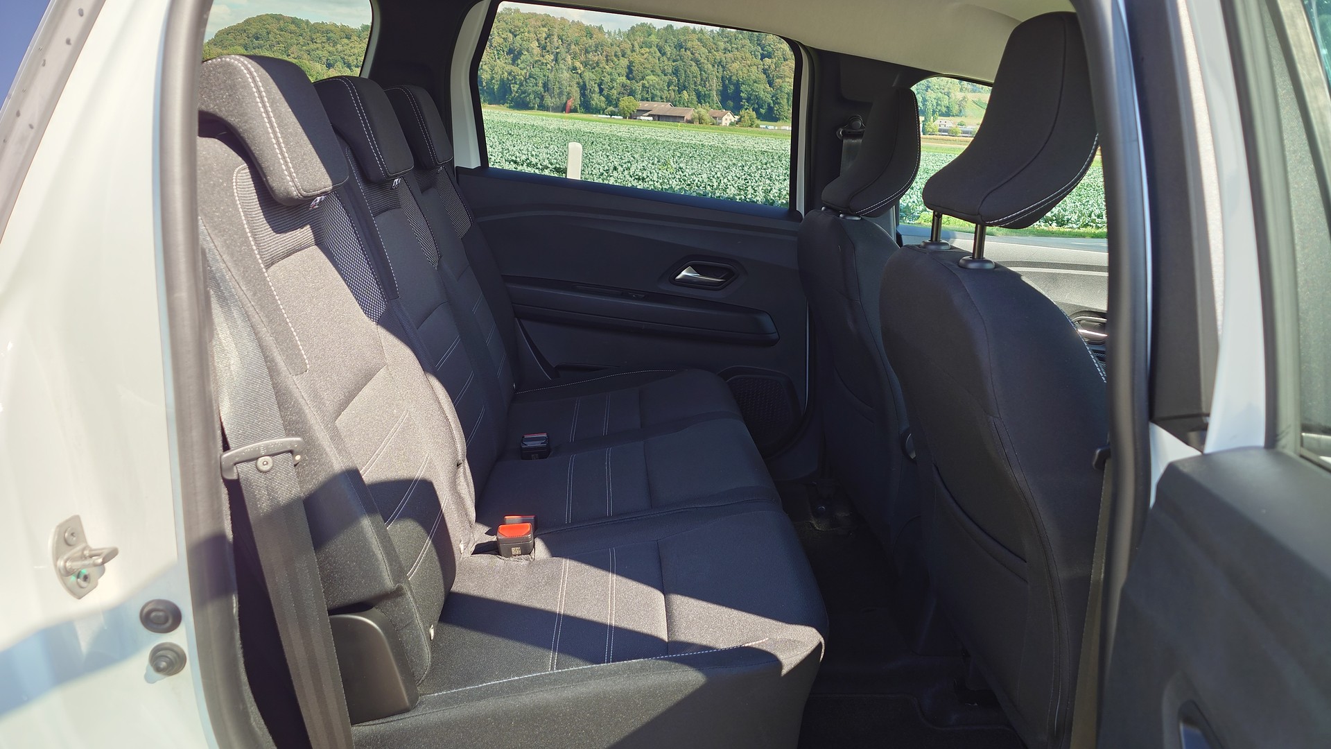 DACIA Jogger TCe 110 Comfort-image-15