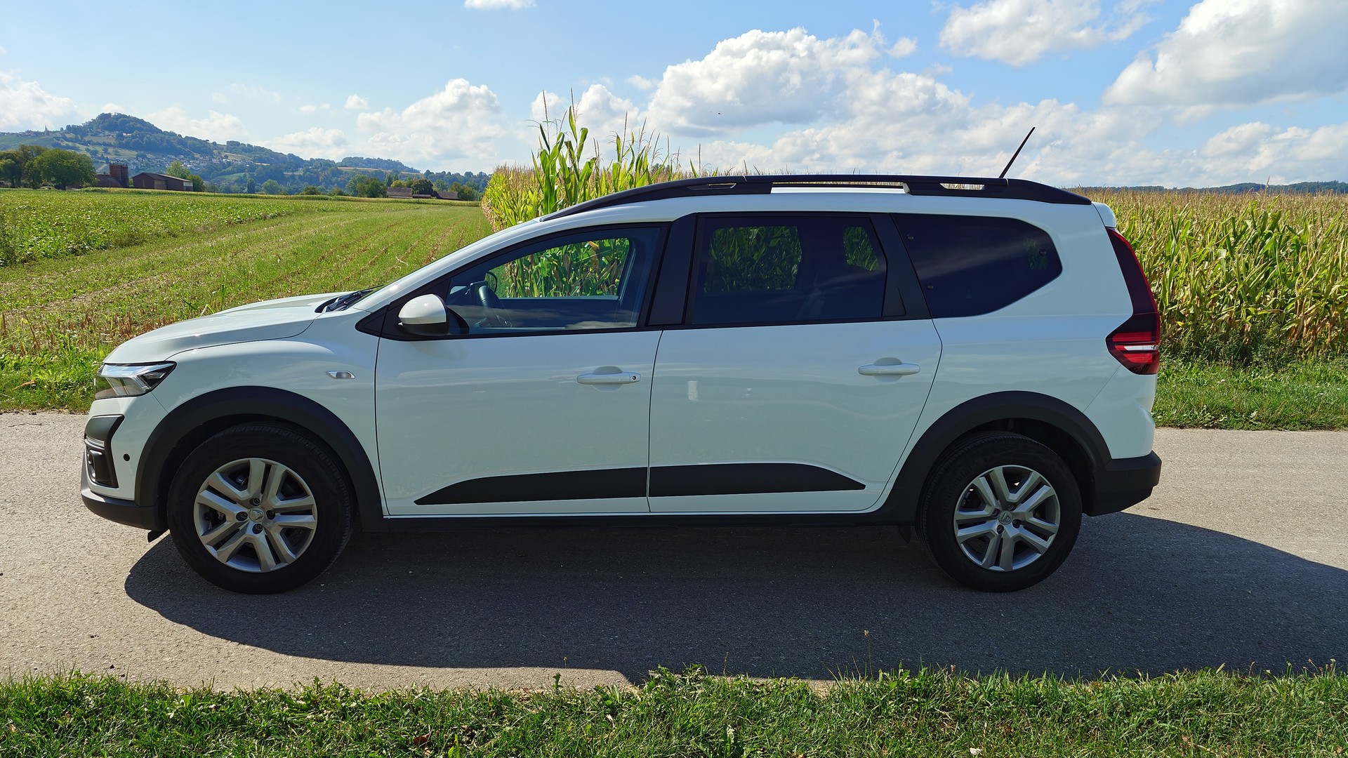DACIA Jogger TCe 110 Comfort-image-1