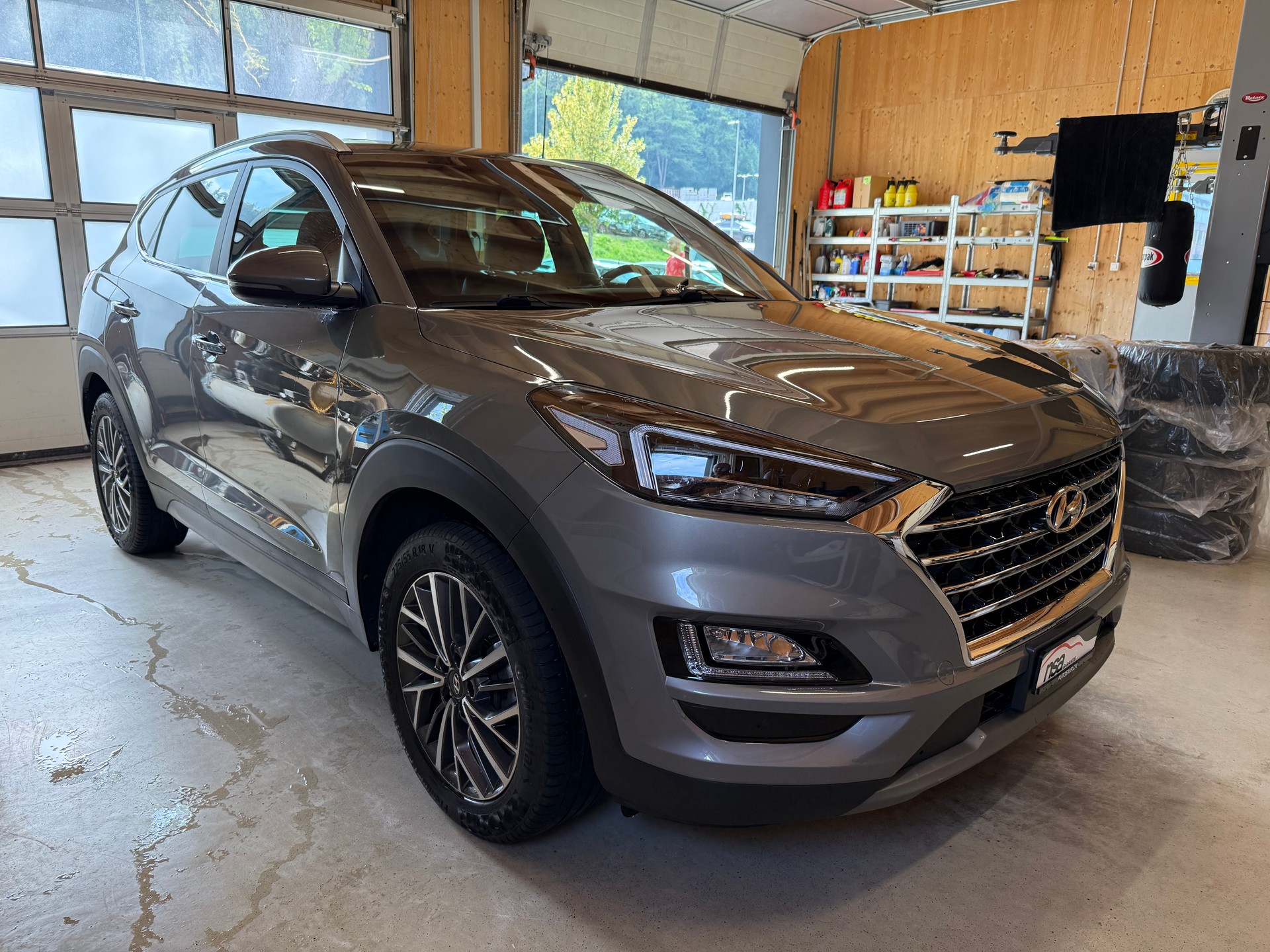 HYUNDAI Tucson 1.6 TGDI Amplia 4WD DCT-image-2