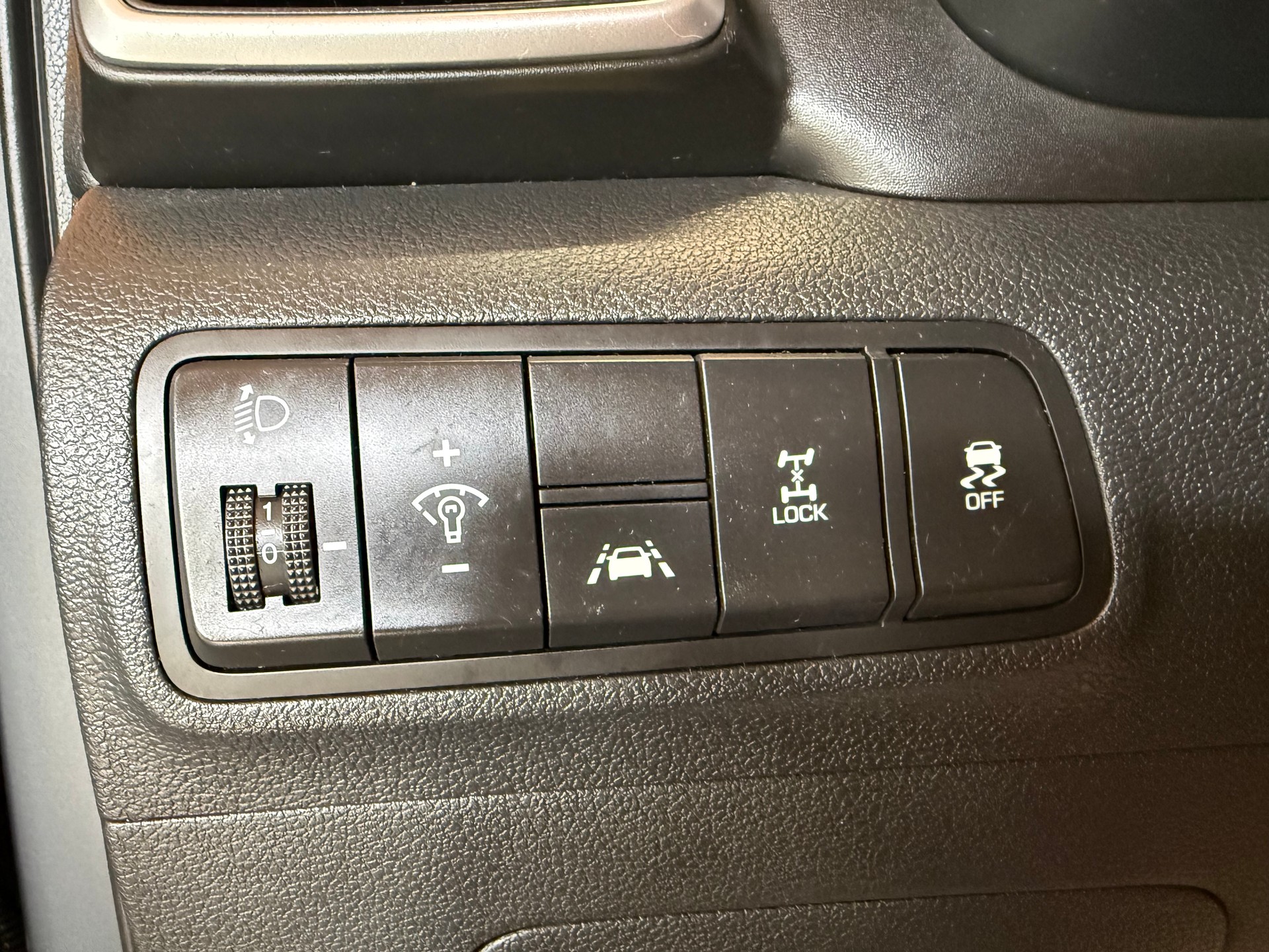 HYUNDAI Tucson 1.6 TGDI Amplia 4WD DCT-image-14