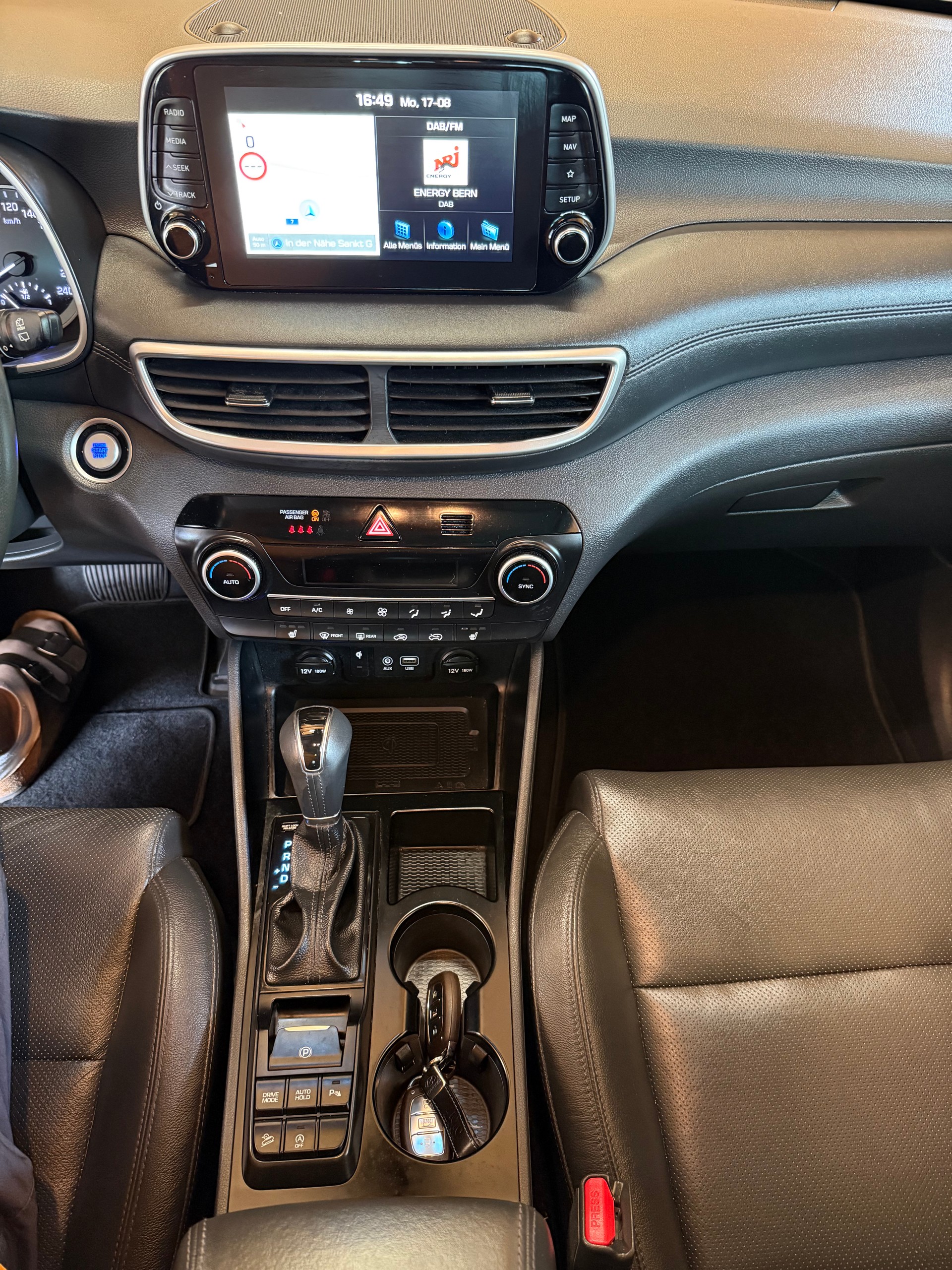 HYUNDAI Tucson 1.6 TGDI Amplia 4WD DCT-image-11