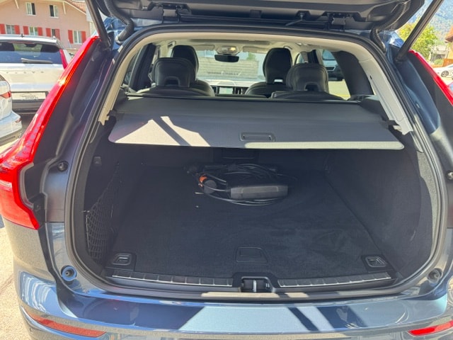 VOLVO XC60 2.0 T8 TE Plus Dark eAWD-image-14