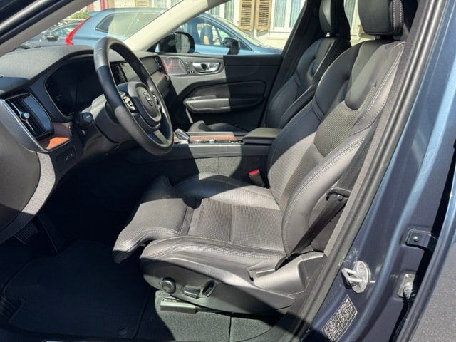 VOLVO XC60 2.0 T8 TE Plus Dark eAWD-image-8