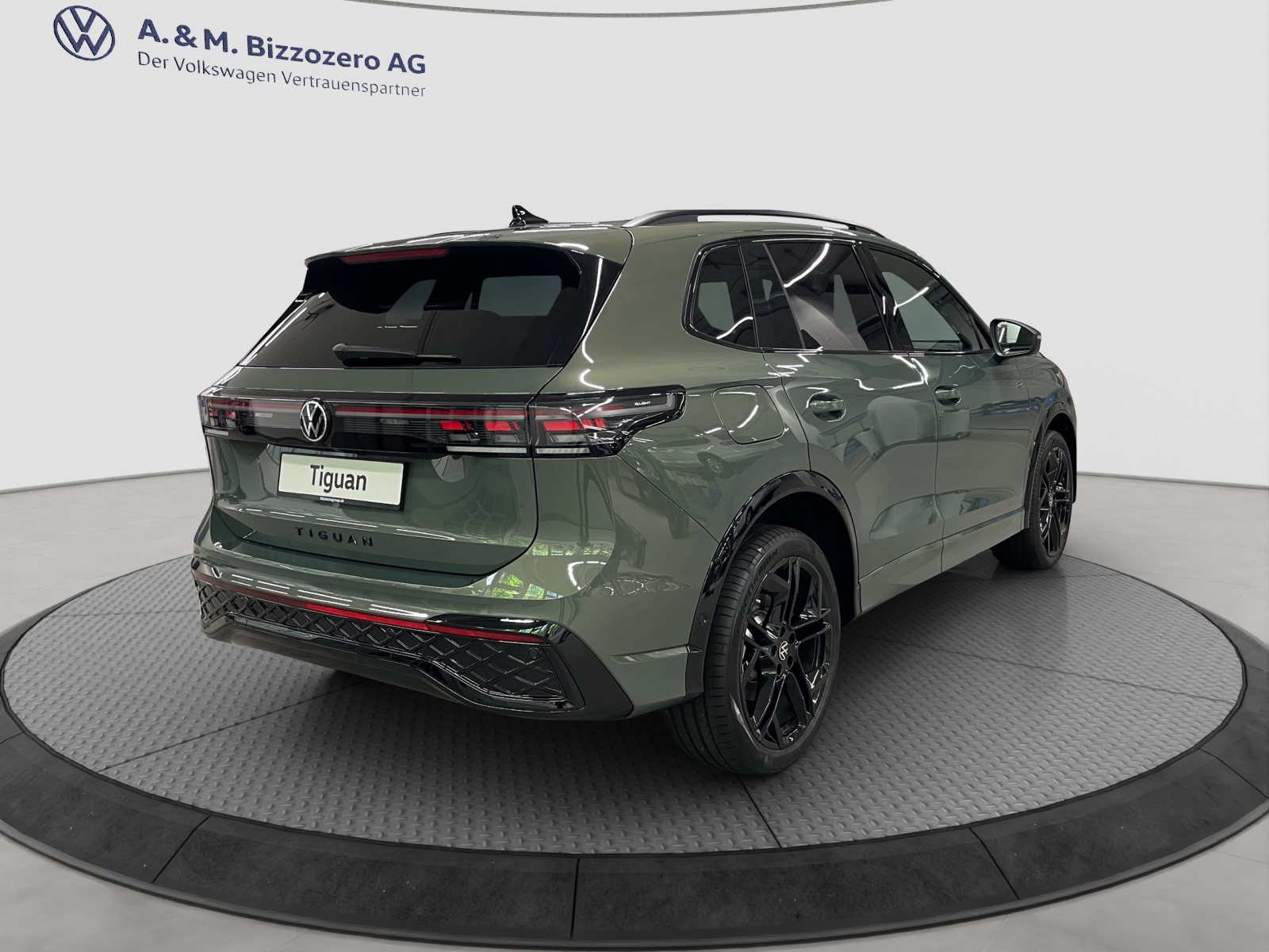 VW Tiguan 1.5 TSI evo2 eHybrid R-Line DSG-image-4