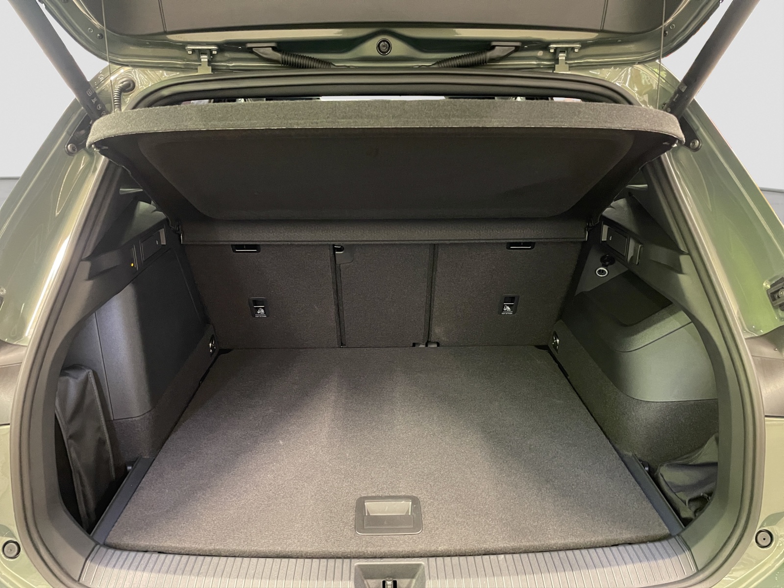 VW Tiguan 1.5 TSI evo2 eHybrid R-Line DSG-image-14