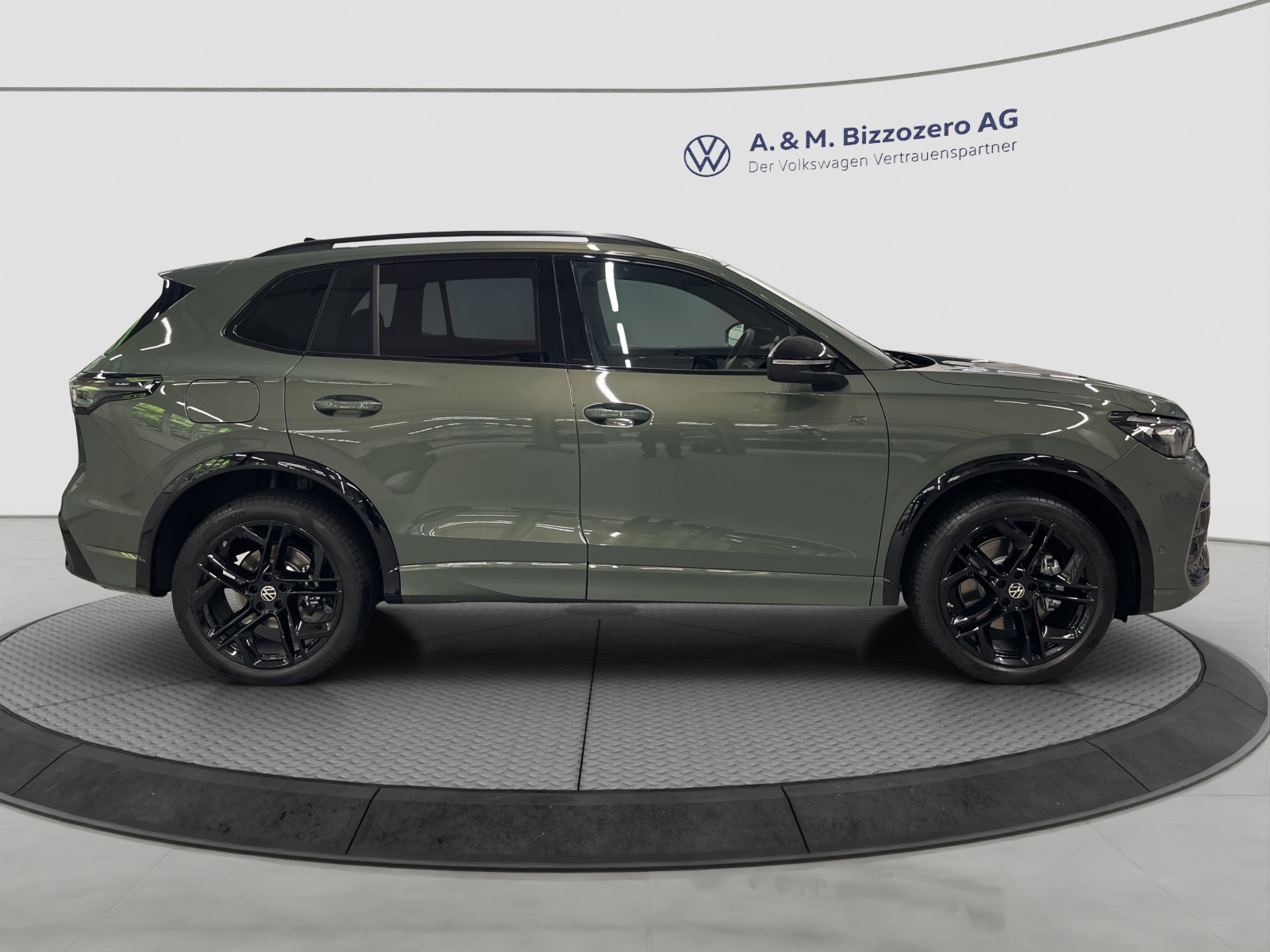 VW Tiguan 1.5 TSI evo2 eHybrid R-Line DSG-image-5
