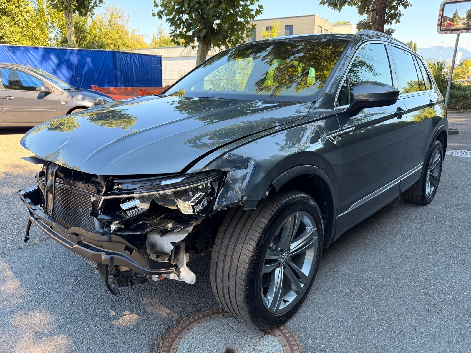 VW Tiguan 2.0TSI R-Line 4Motion DSG-image-3