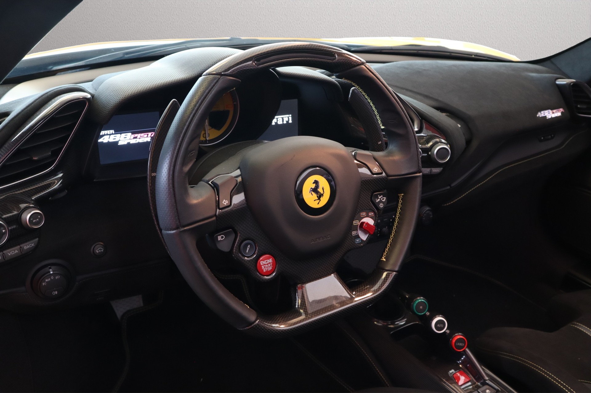 FERRARI 488 Pista Spider 3.9 V8-showroom-element-2