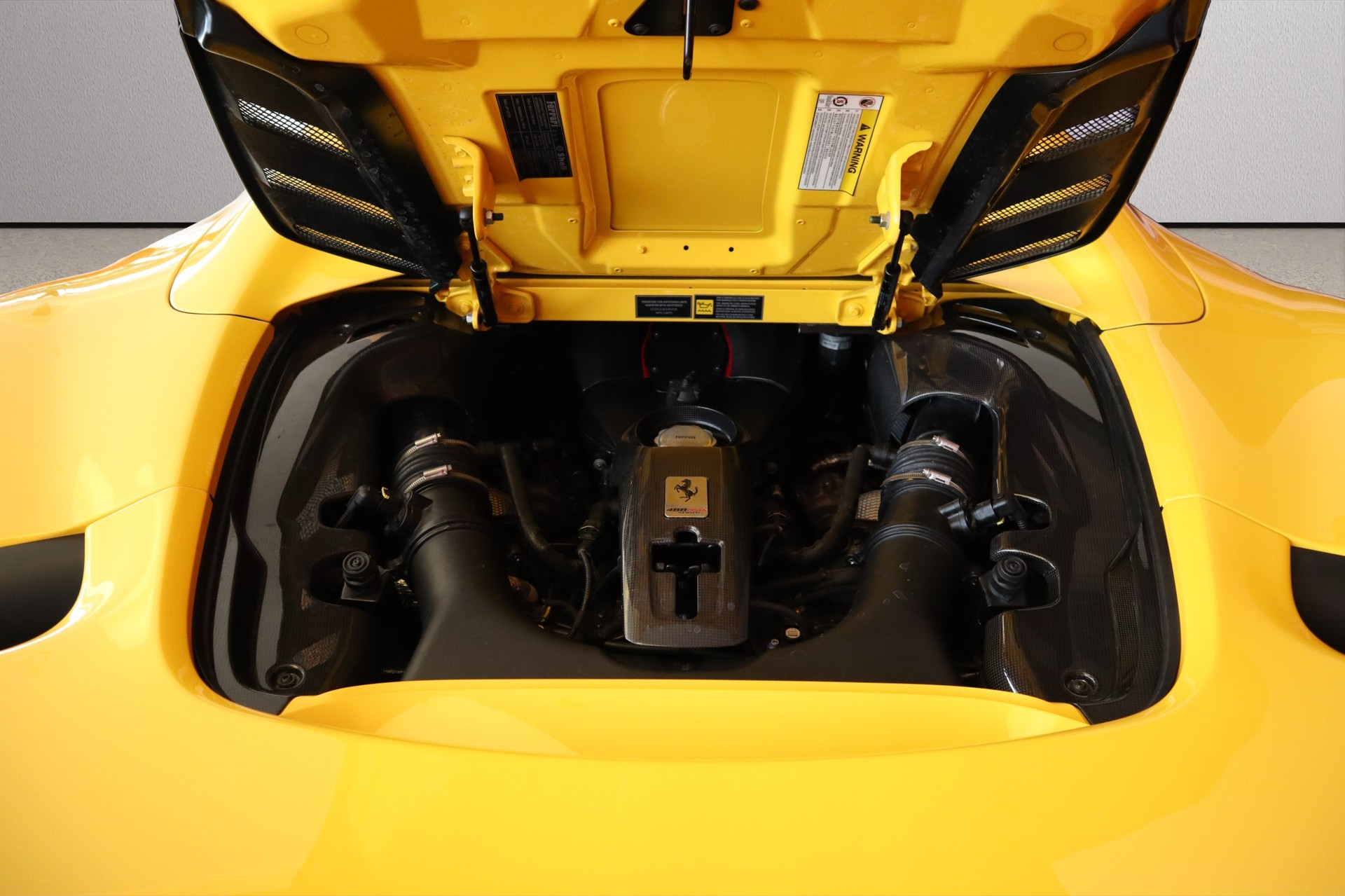 FERRARI 488 Pista Spider 3.9 V8-image-23