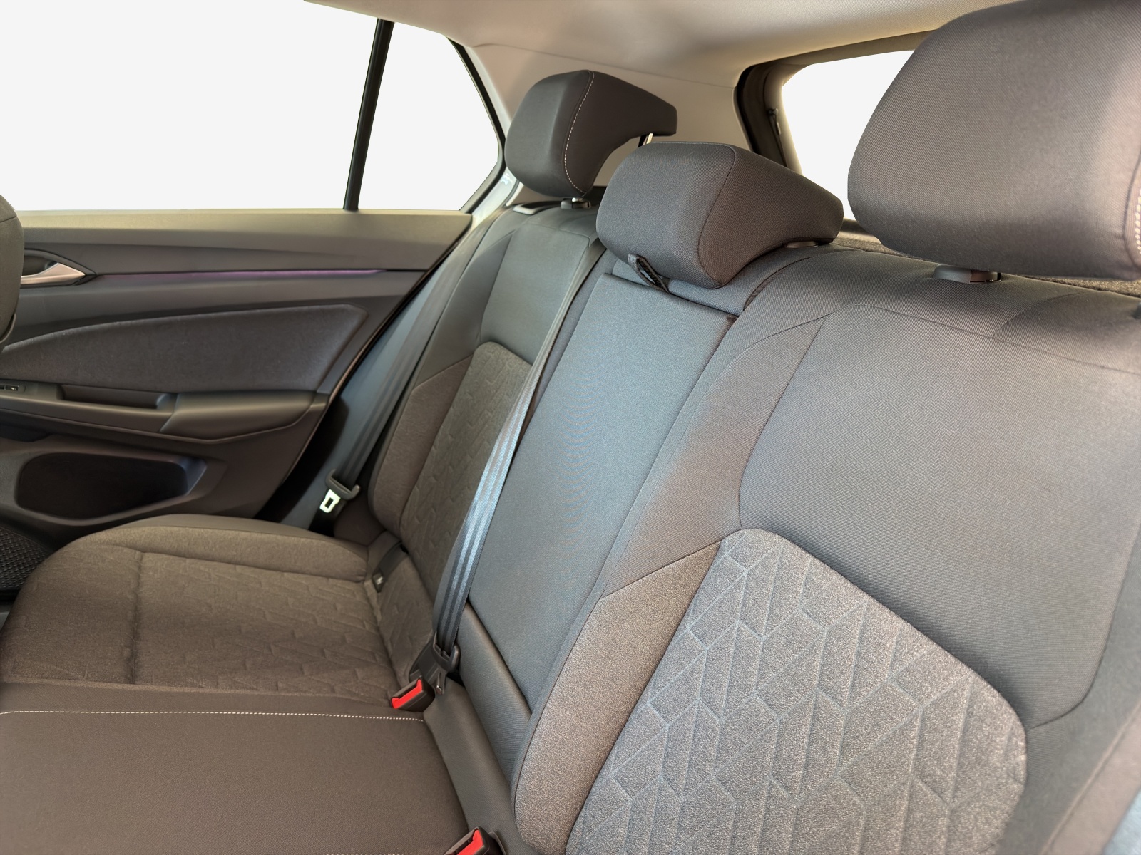 VW Golf 1.5 e TSI mHEV United DSG-image-11