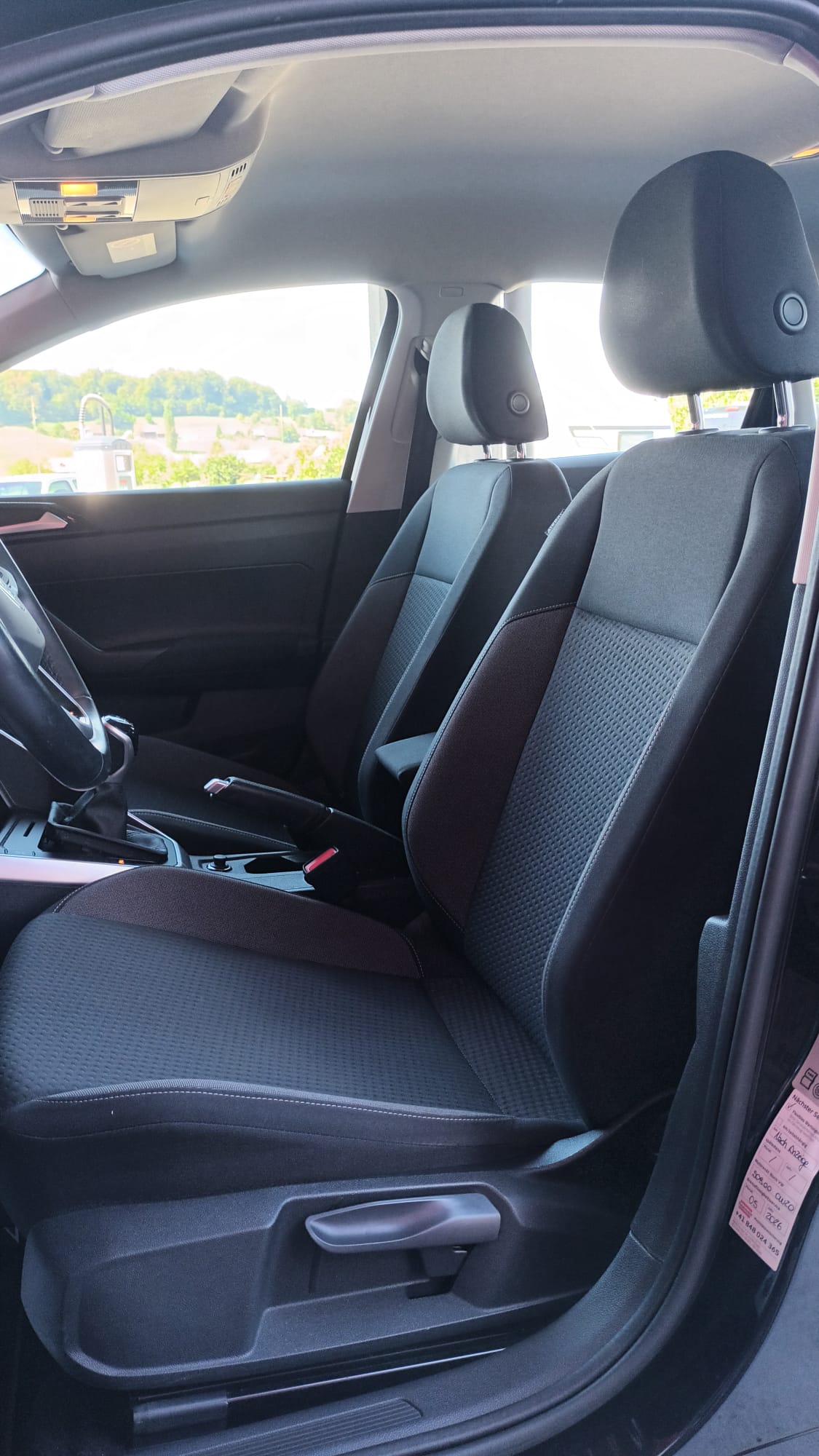 VW Polo 1.0 TSI Life-image-12