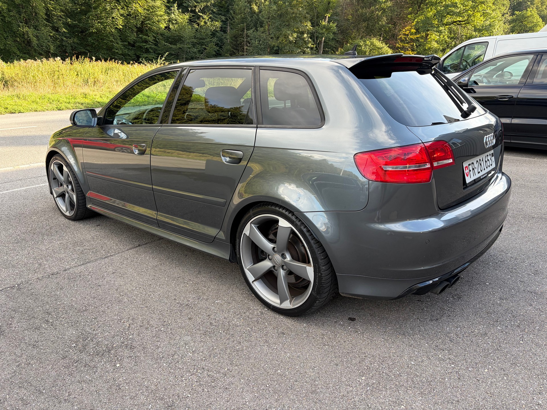 AUDI 2.5 T FSI quattro S-Tronic-image-3