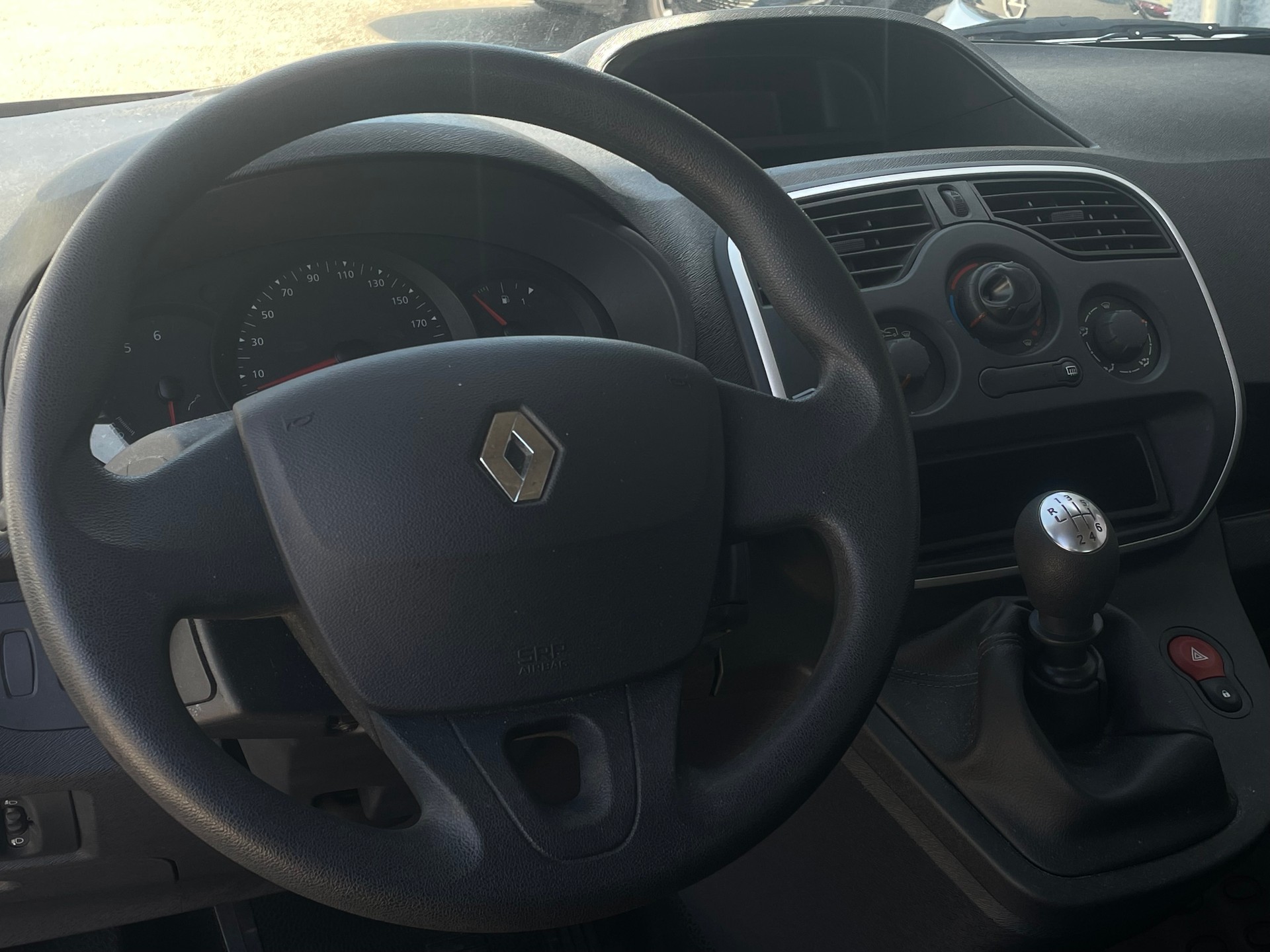 RENAULT Kangoo 1.2 16V Turbo Authentique-image-5