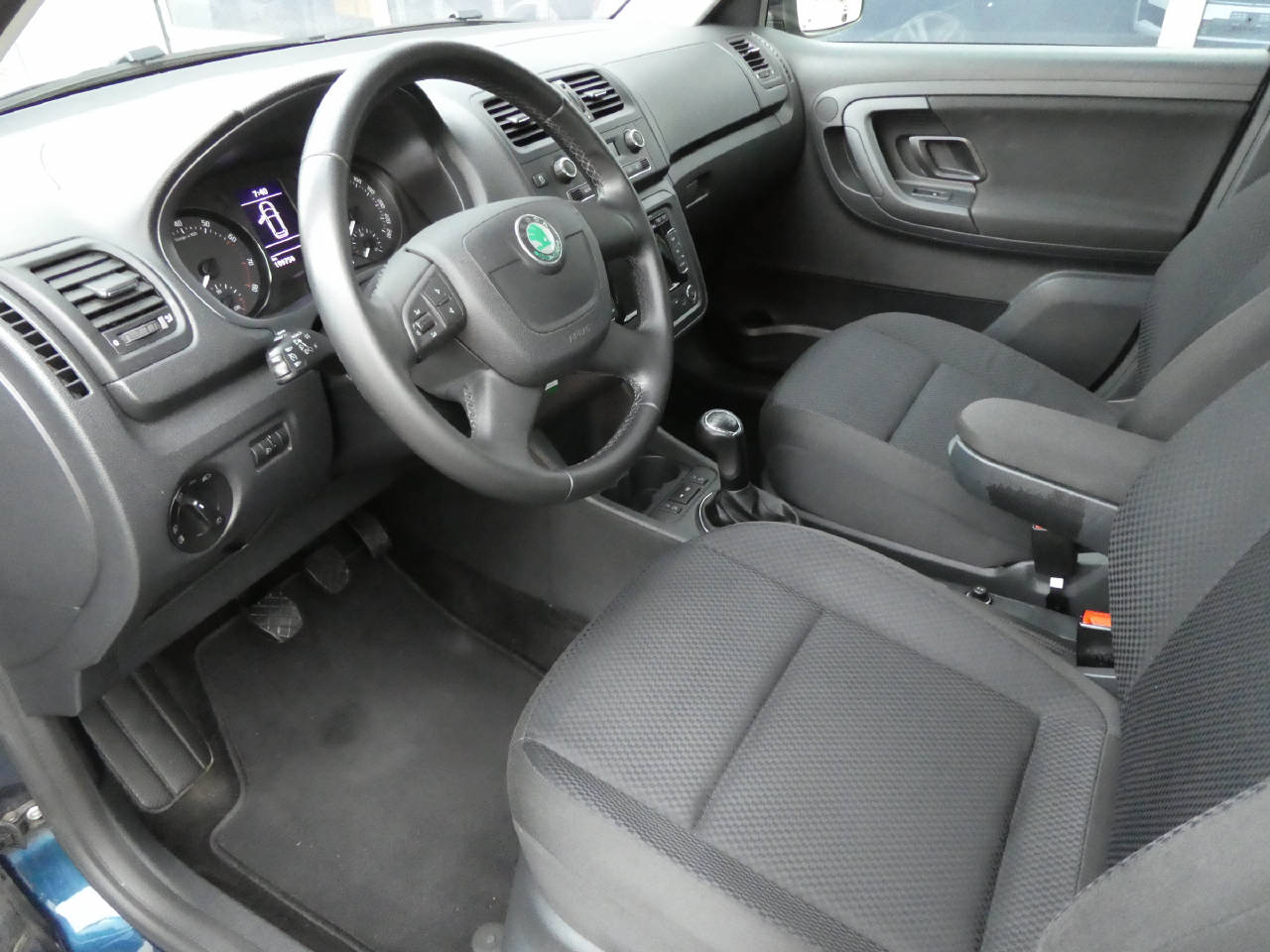 SKODA Fabia Combi 1.2 TSI Elegance-image-8