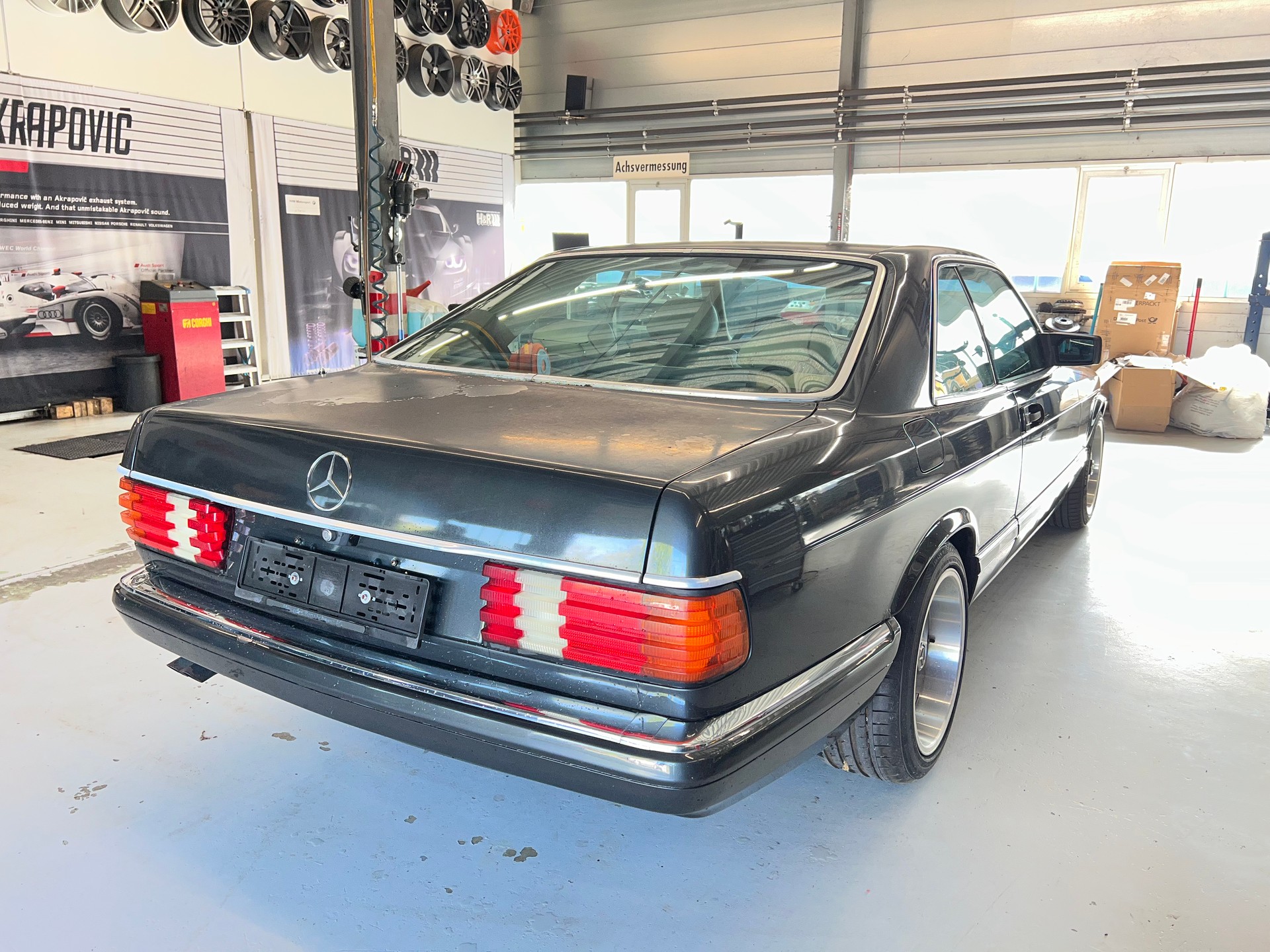 MERCEDES-BENZ 560 SEC Automatic-image-3