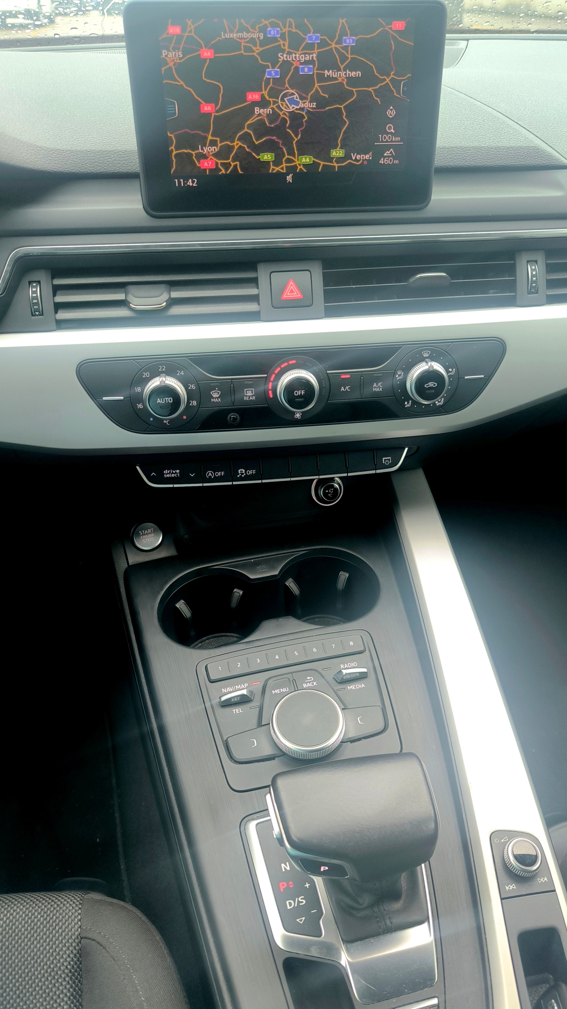 AUDI A4 Avant 2.0 TDI S-tronic-image-7