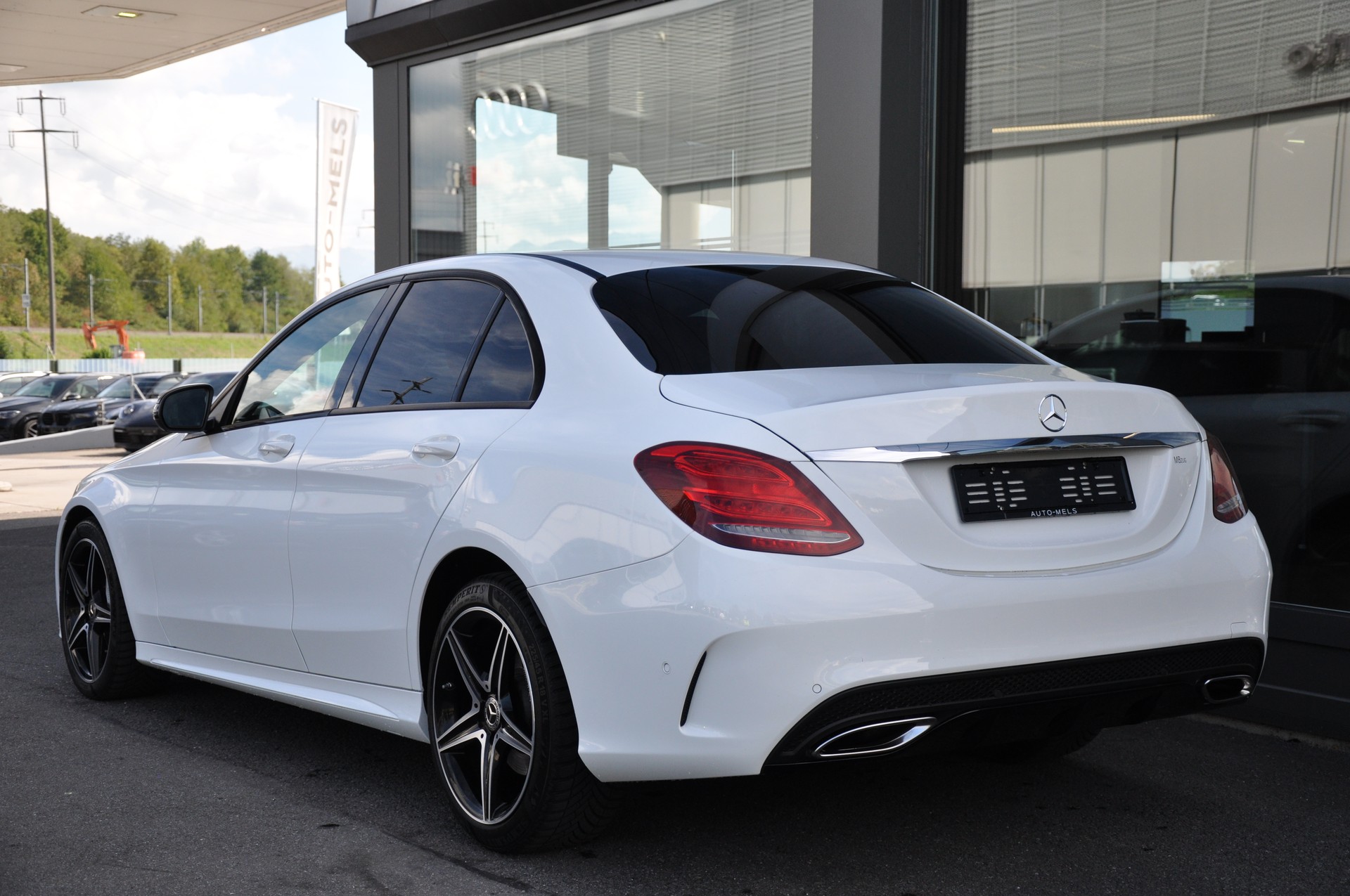 MERCEDES-BENZ C 200 AMG Line 4Matic 9G-Tronic-image-3