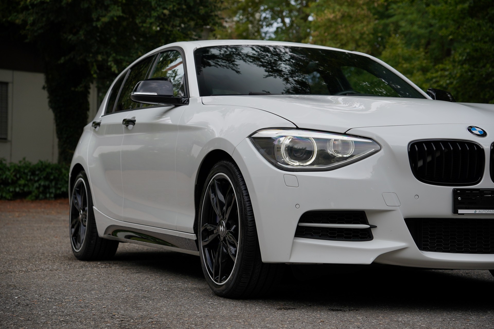 BMW M135i xDrive Steptronic-image-8