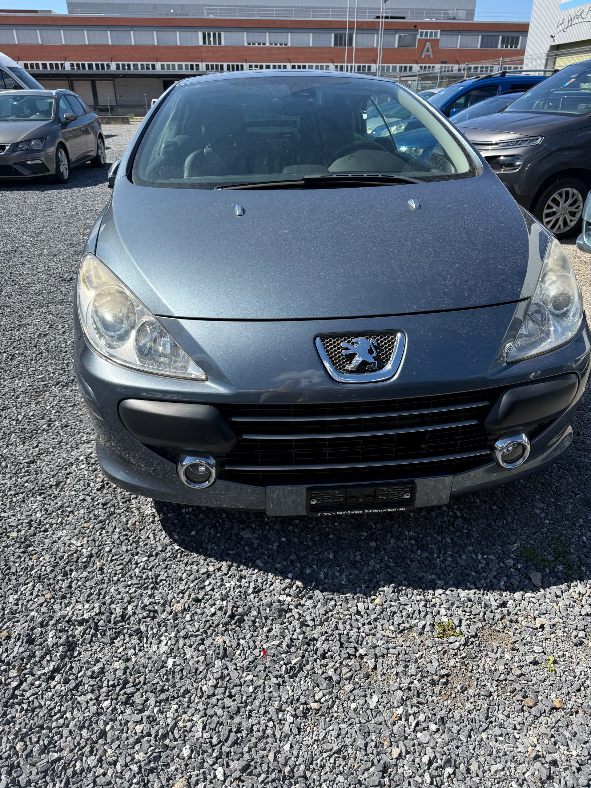 PEUGEOT 307 CC 2.0 16V Platinum Edition-image-4