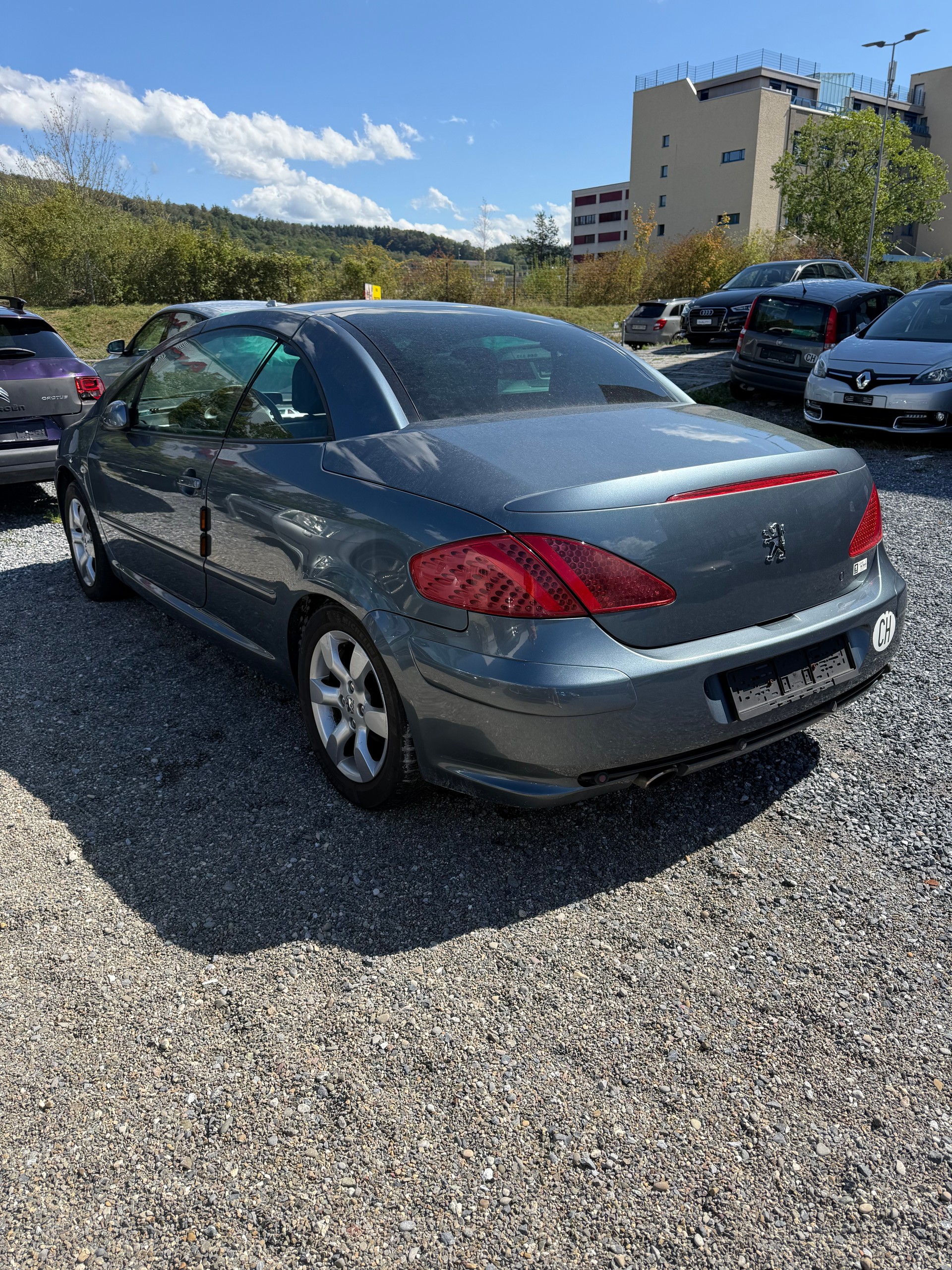 PEUGEOT 307 CC 2.0 16V Platinum Edition-image-2