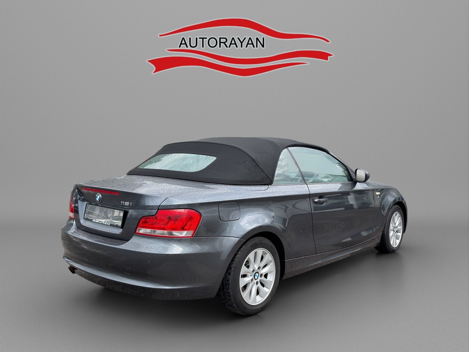 BMW 118i Cabrio-image-4