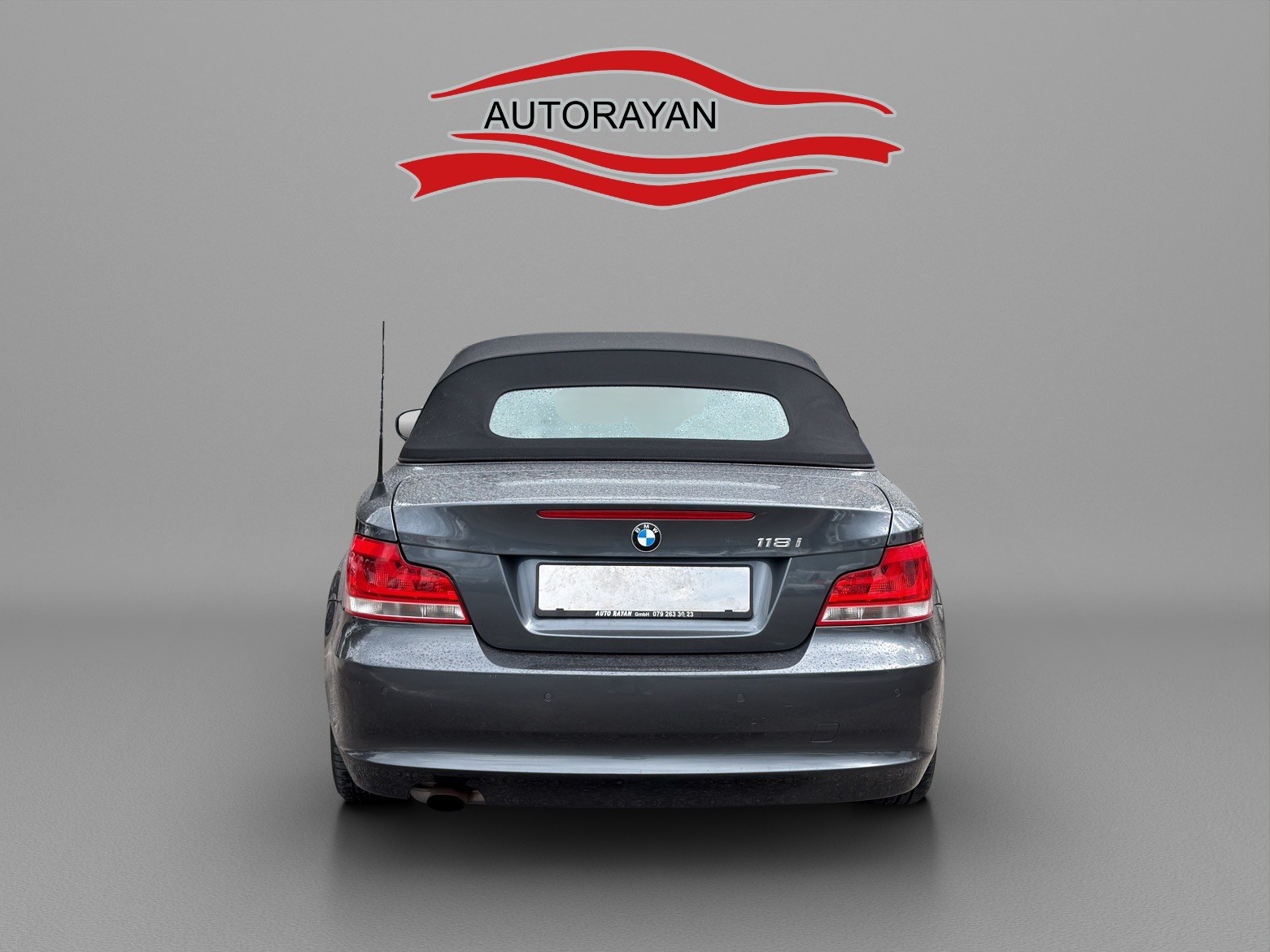 BMW 118i Cabrio-image-3