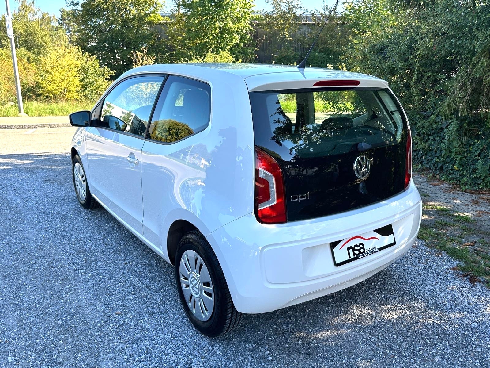 VW Up 1.0 high up-image-3