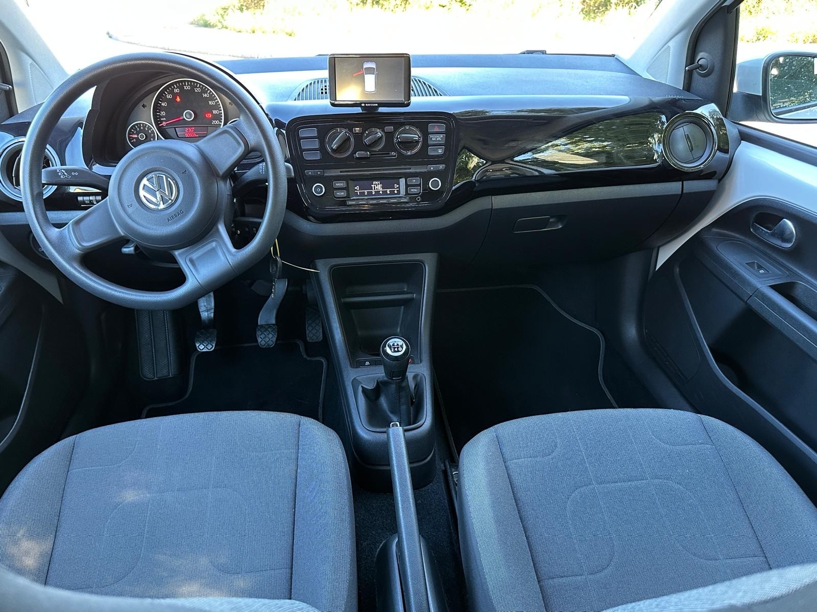 VW Up 1.0 high up-image-6
