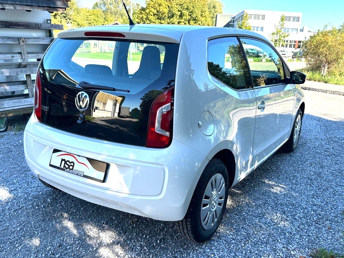 VW Up 1.0 high up-image-4