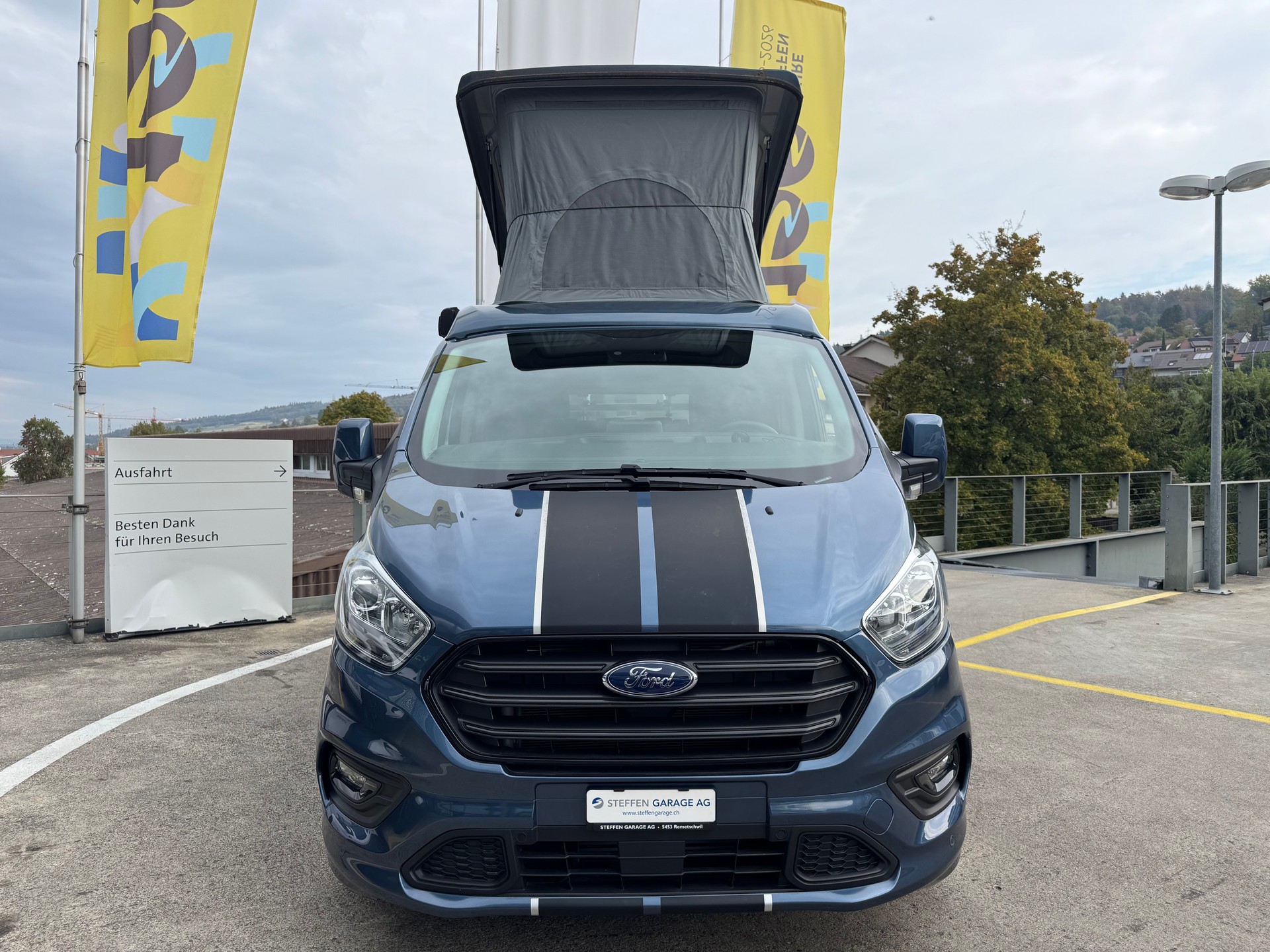 FORD Transit Custom 320 L1H1 Sport A-showroom-element-1