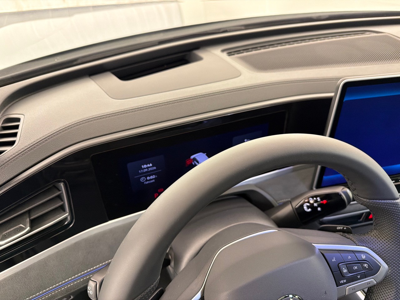 VW Passat 1.5TSI PHEV R-Line-image-5