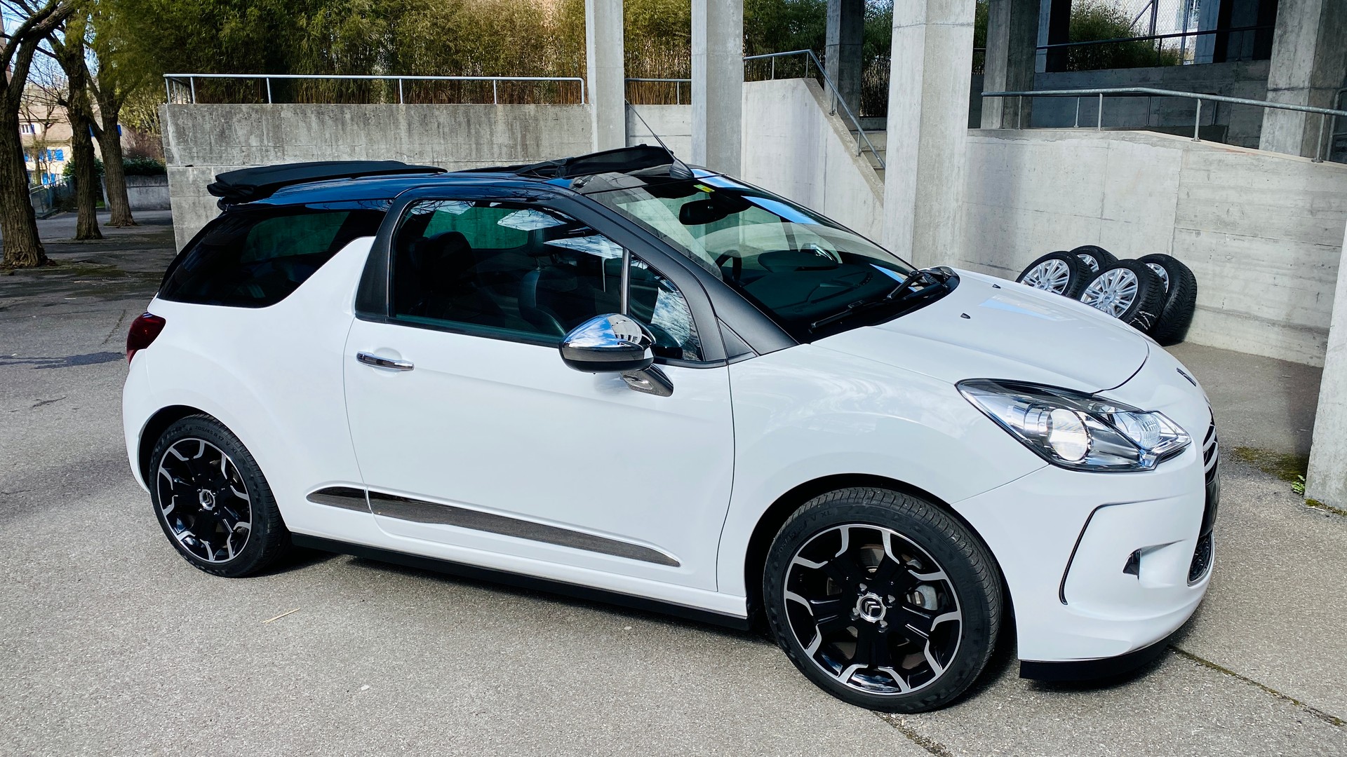 DS AUTOMOBILES 1.6 THP Sport Chic-image-0