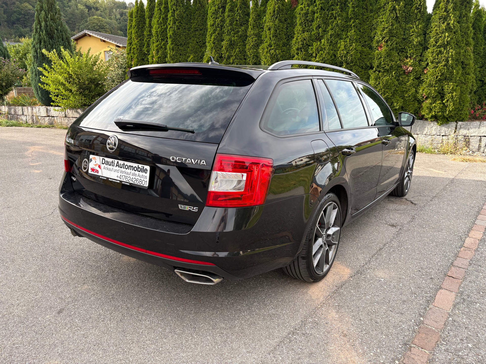 SKODA Octavia Combi 2.0 TDI RS 4x4 DSG-image-3
