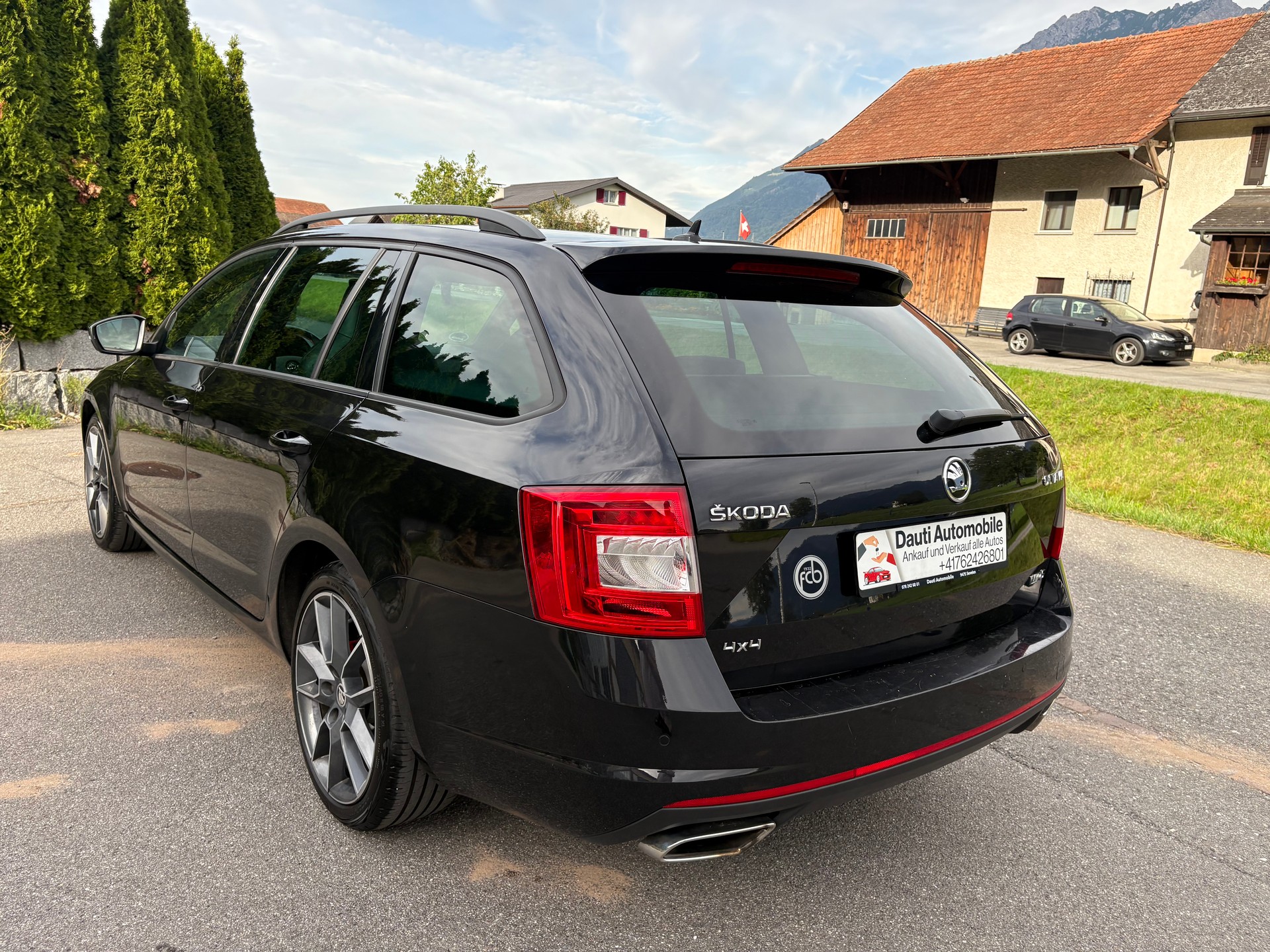 SKODA Octavia Combi 2.0 TDI RS 4x4 DSG-image-5