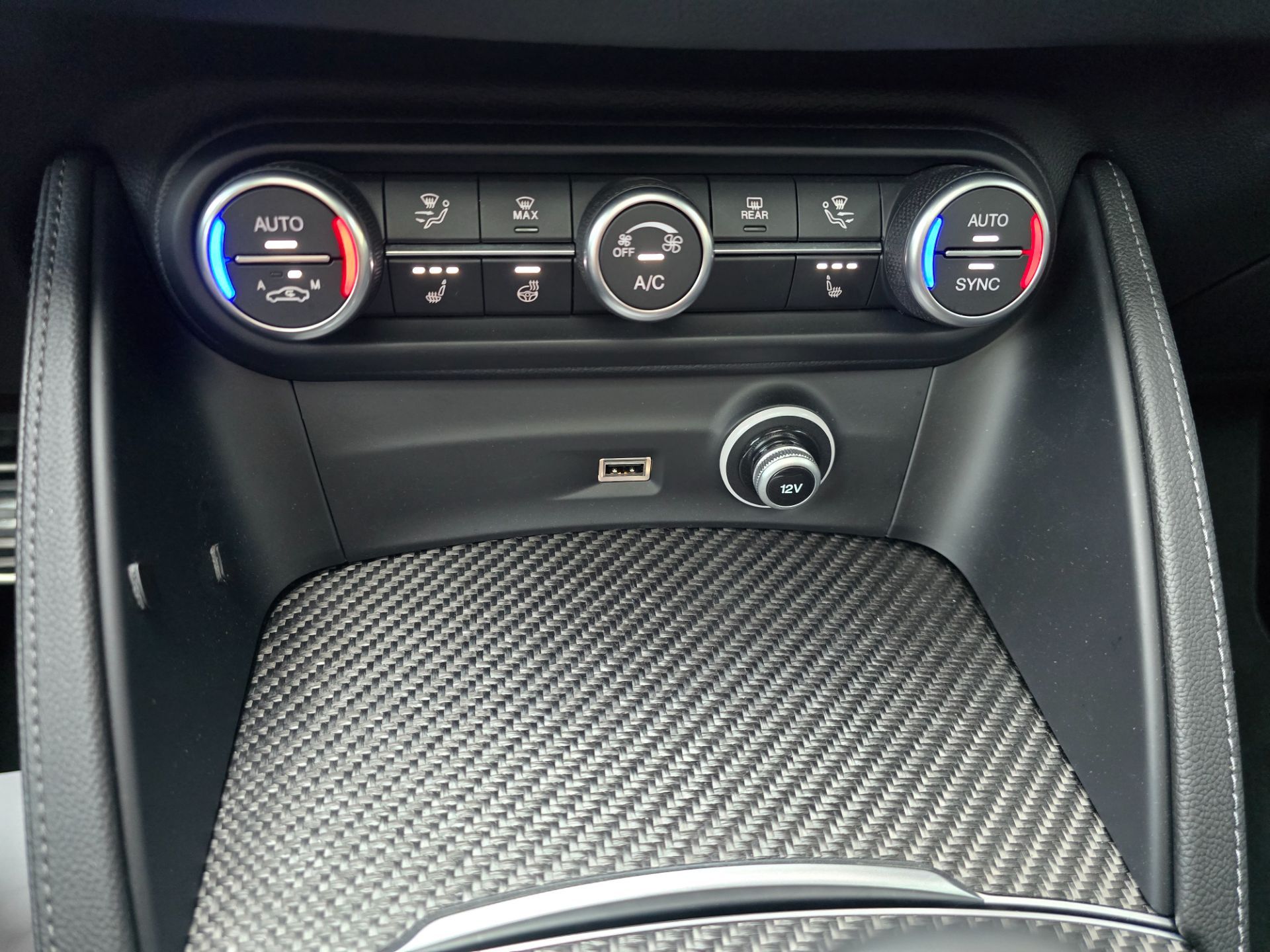 ALFA ROMEO Stelvio 2.9 V6 Quadrifoglio Q4 AT8-image-15