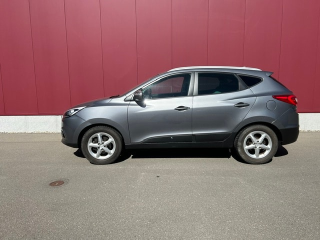 HYUNDAI ix 35 2.0 CRDi - Premium 136 PS - 4WD-image-0