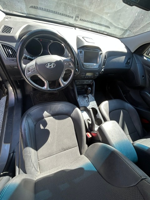 HYUNDAI ix 35 2.0 CRDi - Premium 136 PS - 4WD-image-12