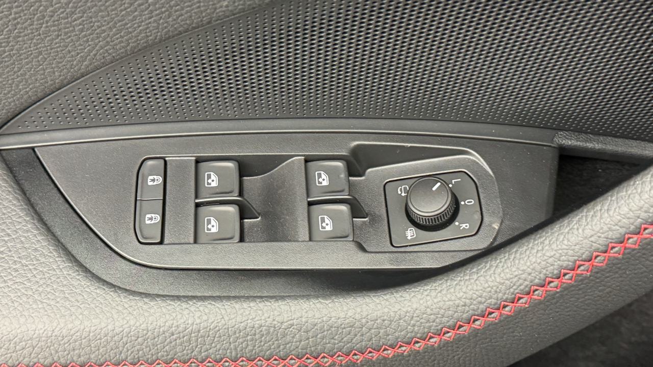 SKODA Kodiaq 2.0 TSI RS 4x4-image-9