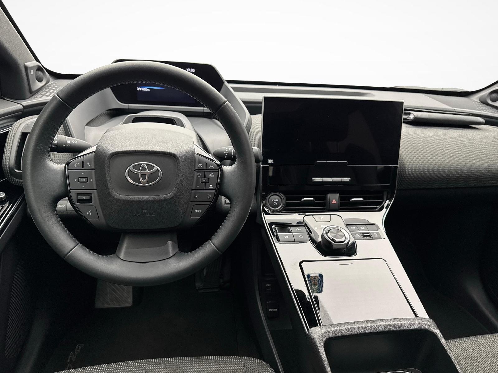 TOYOTA bZ4X Style AWD-image-8