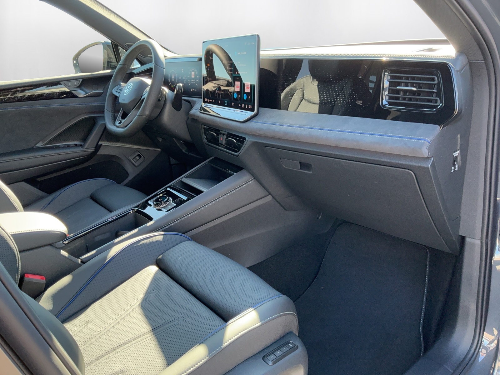 VW Tiguan 2.0 TSI DSG United 4Motion-image-13