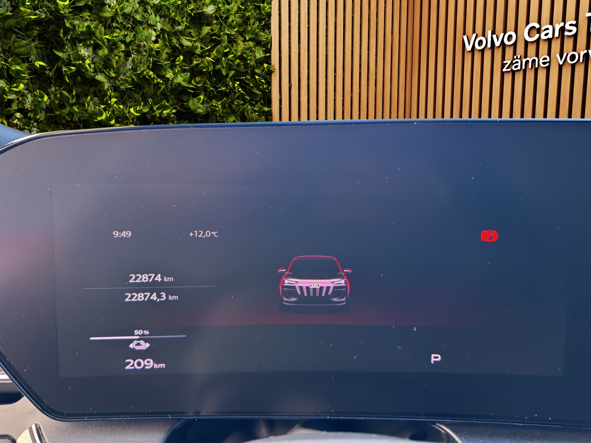 AUDI SQ6 e-tron quattro-image-11
