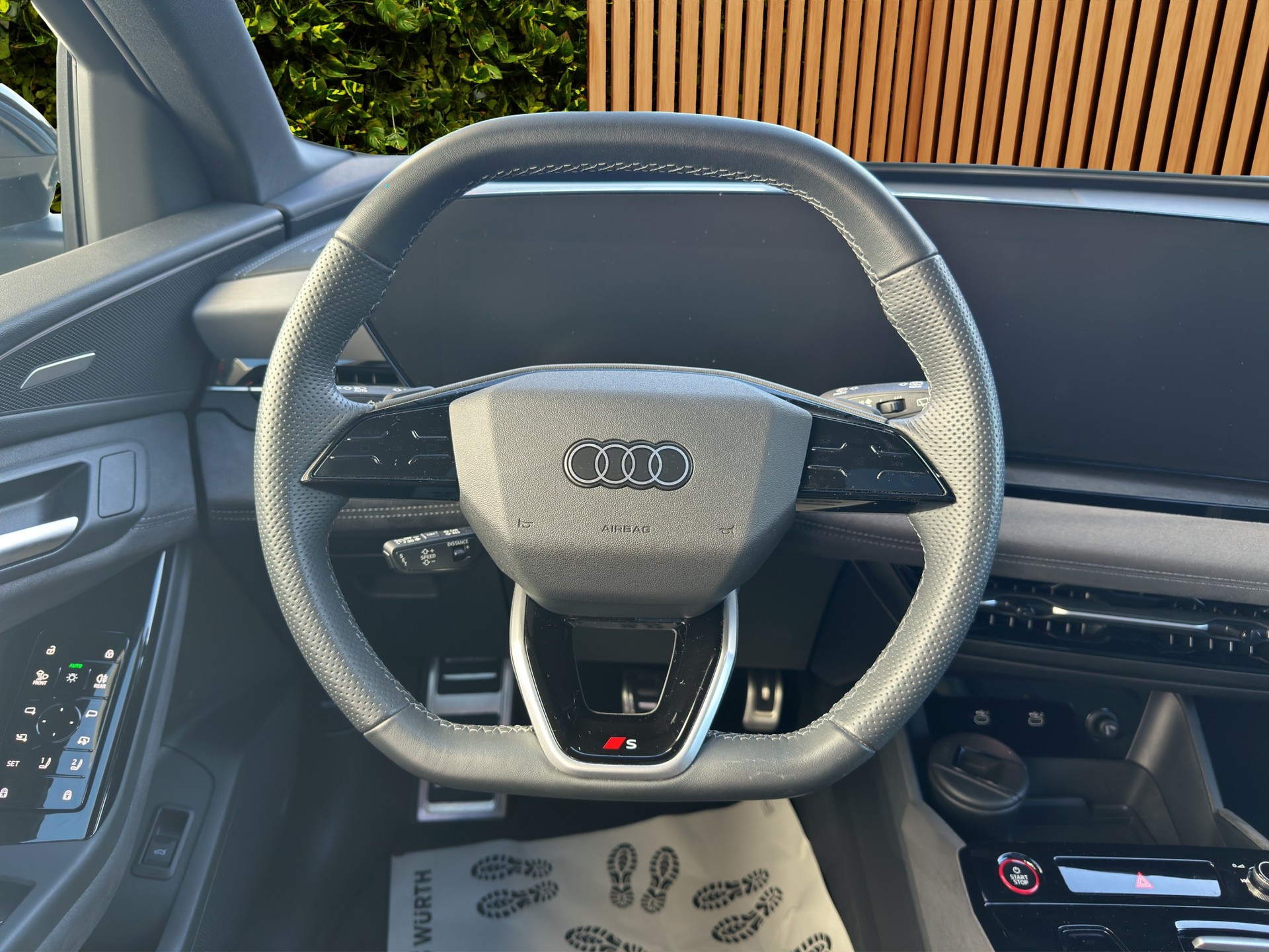 AUDI SQ6 e-tron quattro-image-10