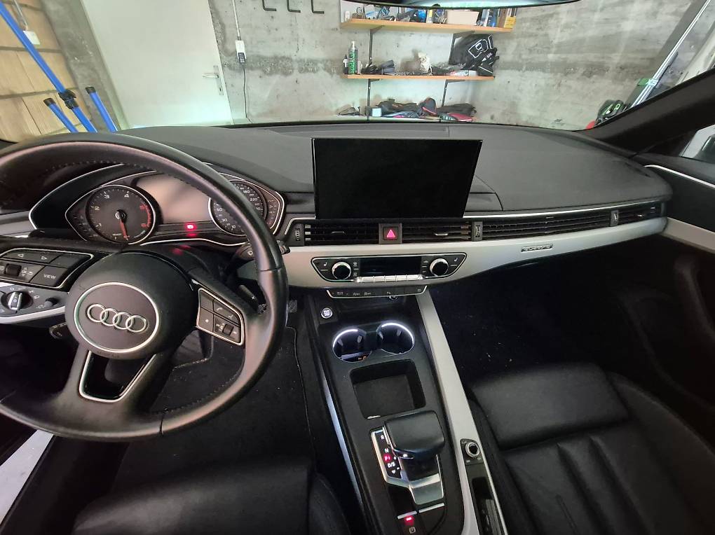 AUDI A4 Avant 40 TDI S line quattro S-tronic-image-1