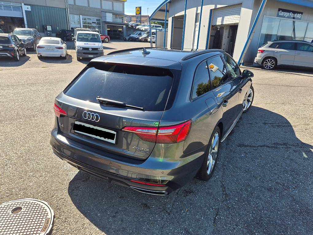 AUDI A4 Avant 40 TDI S line quattro S-tronic-image-2