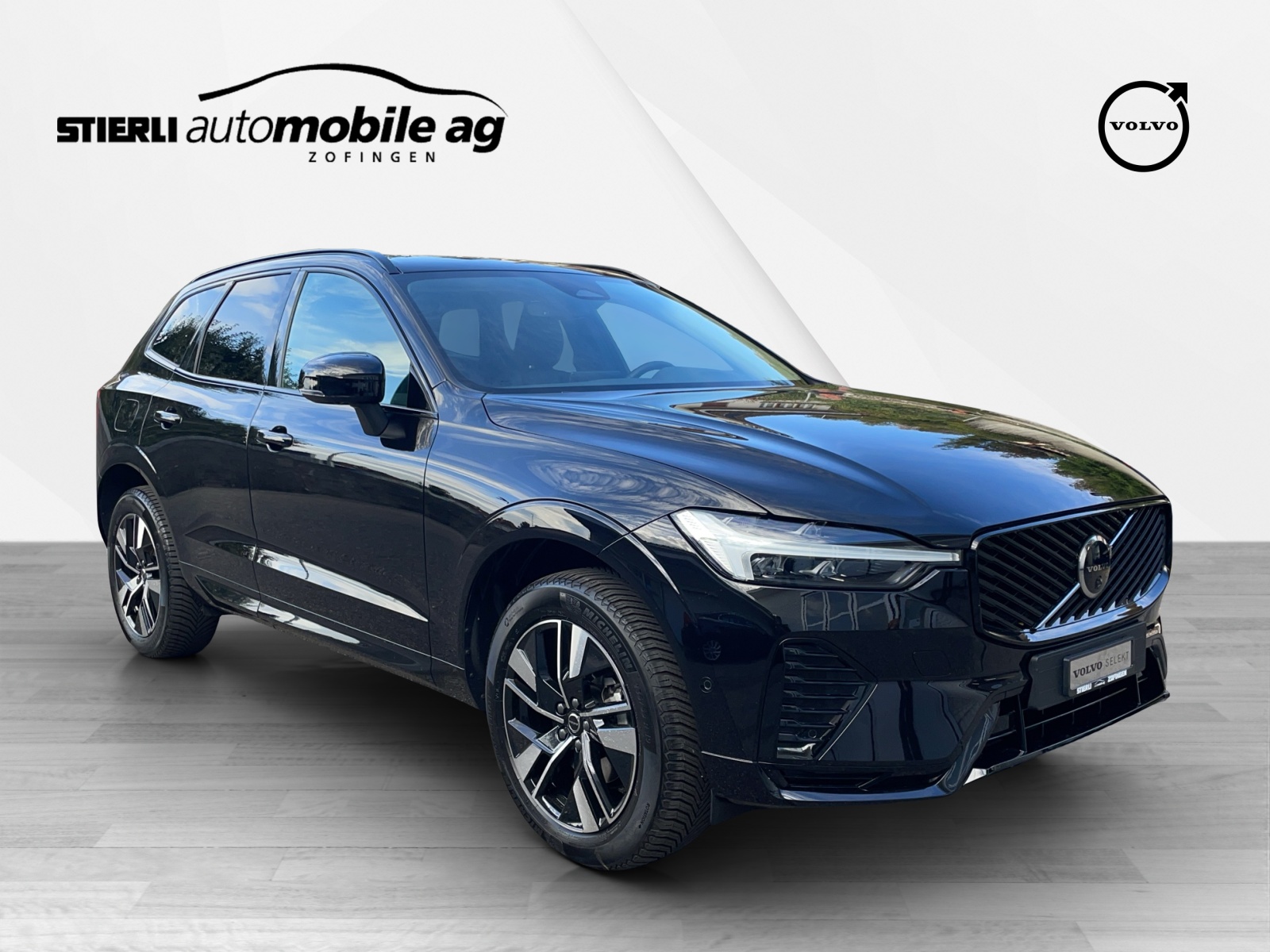 VOLVO XC60 2.0 B5 MH Plus Dark AWD-image-2