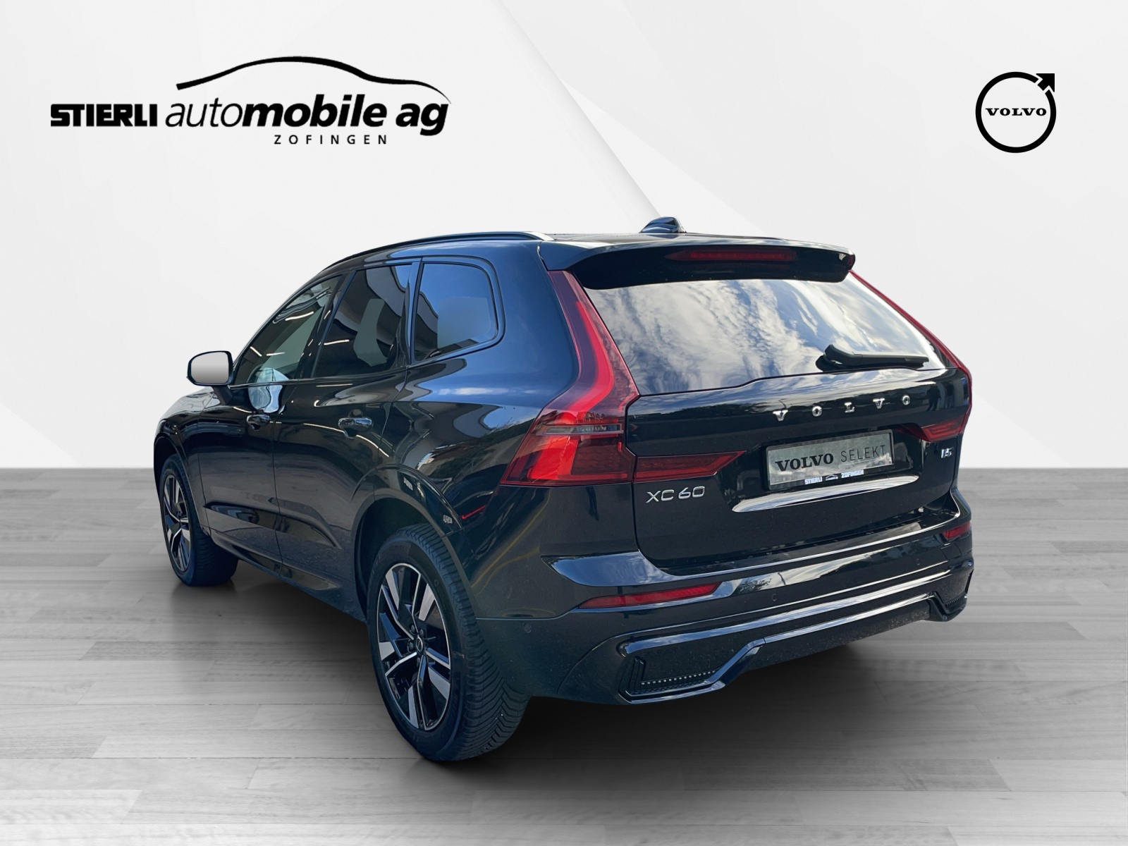 VOLVO XC60 2.0 B5 MH Plus Dark AWD-image-6